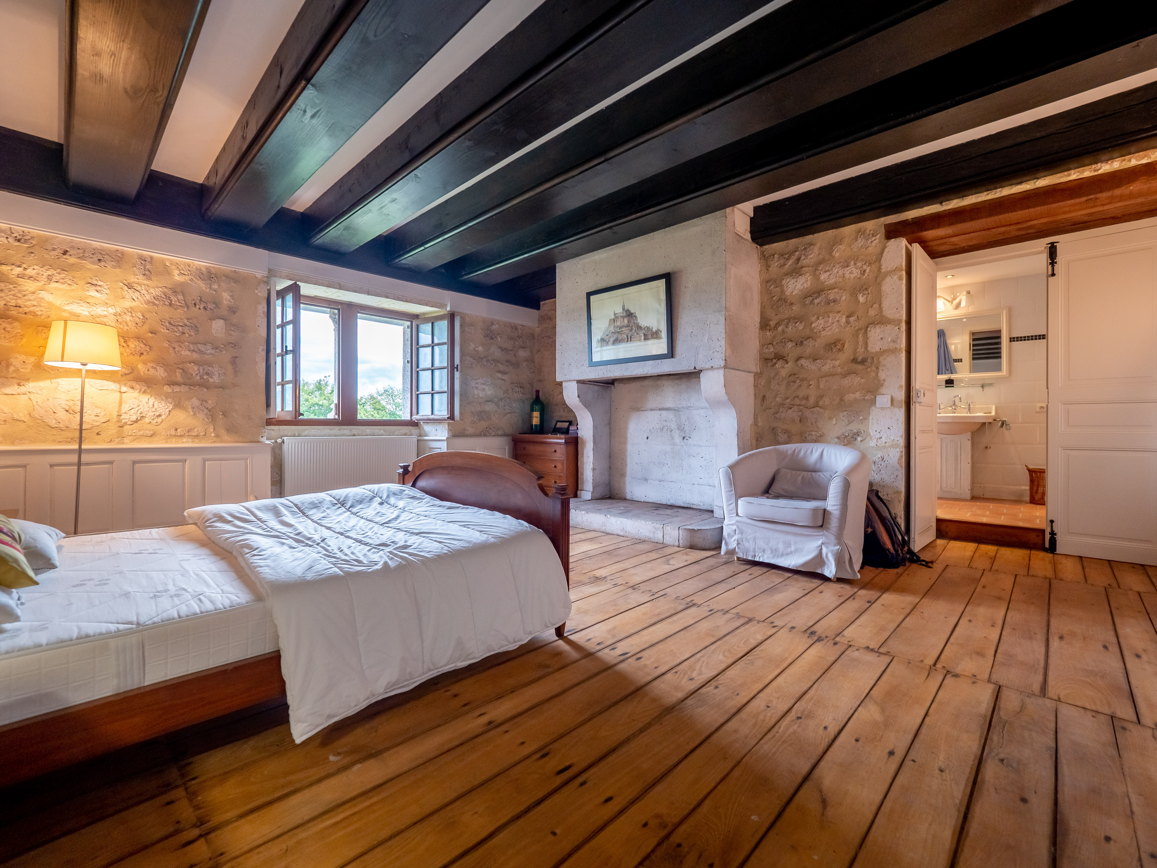 French property for sale in Vouzan, Charente - €2,750,000 - photo 