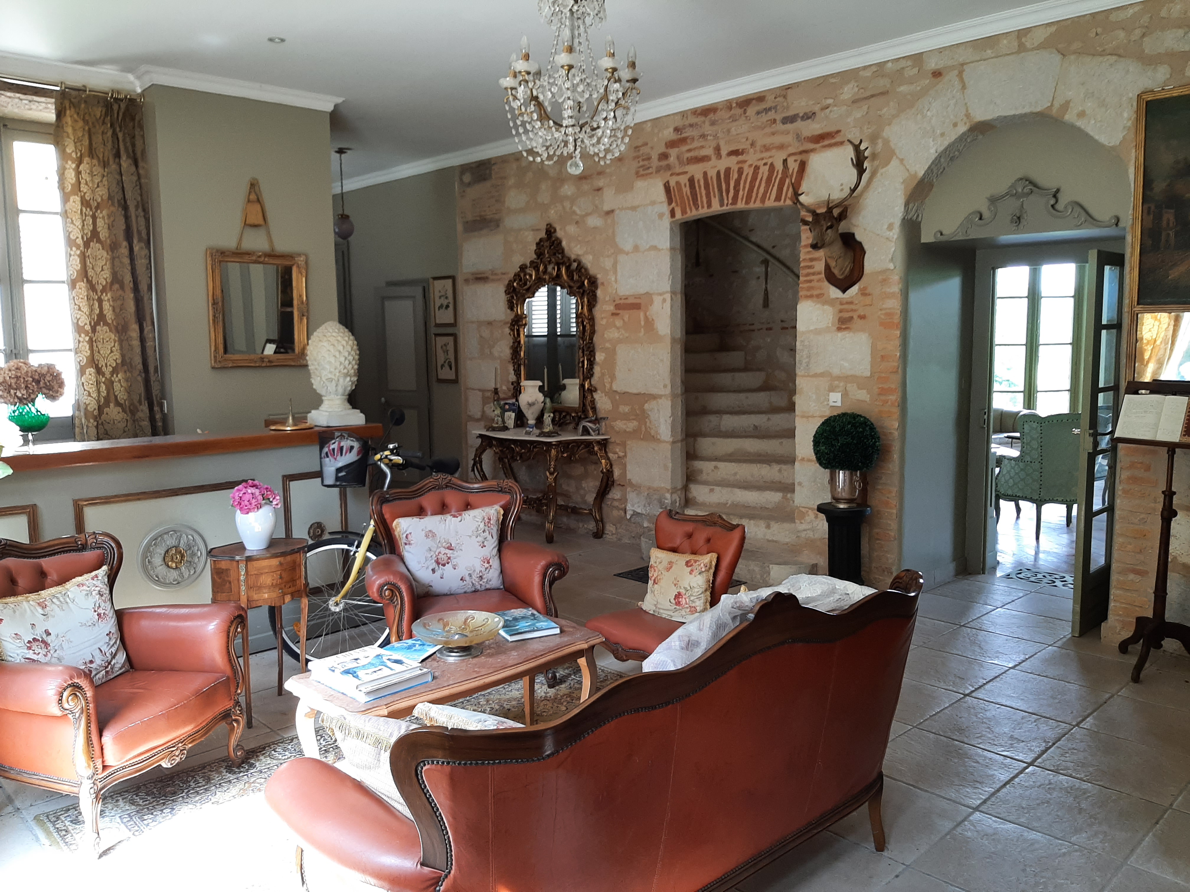 Propriété en France à vendre à Escoire, Dordogne - &#8364;1 670 212 - photo 