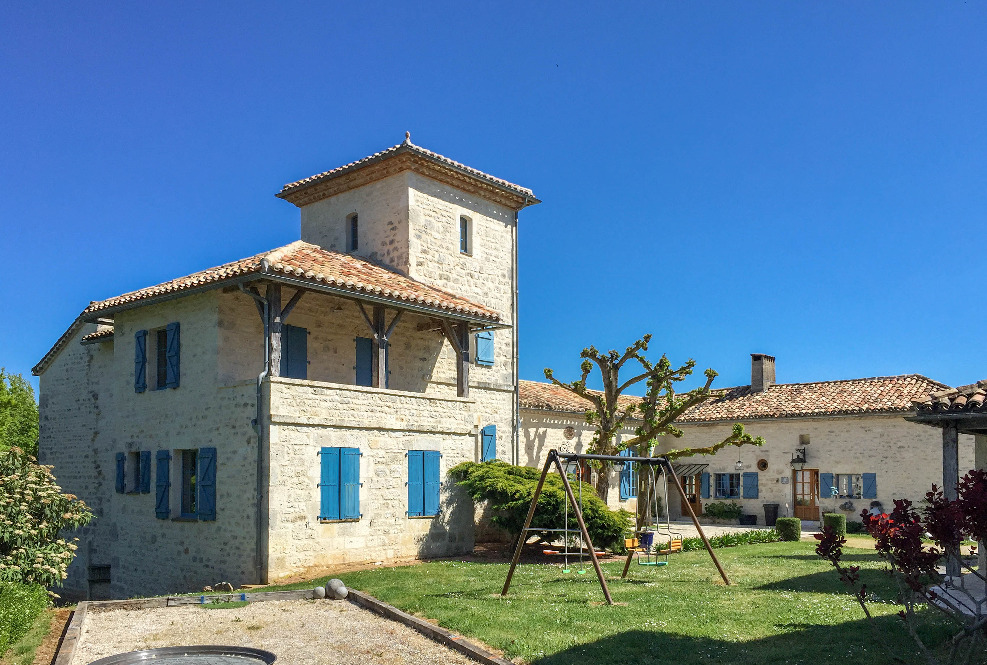 French property for sale in Montcuq-en-Quercy-Blanc, Lot - €1,560,000 - photo 