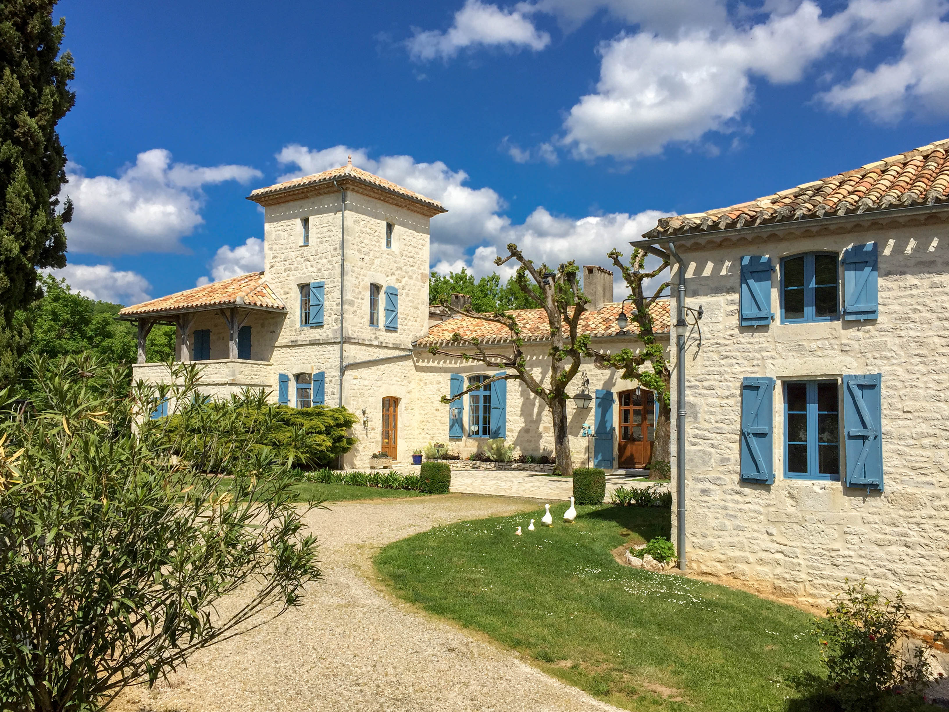 French property for sale in Montcuq-en-Quercy-Blanc, Lot - €1,560,000 - photo 
