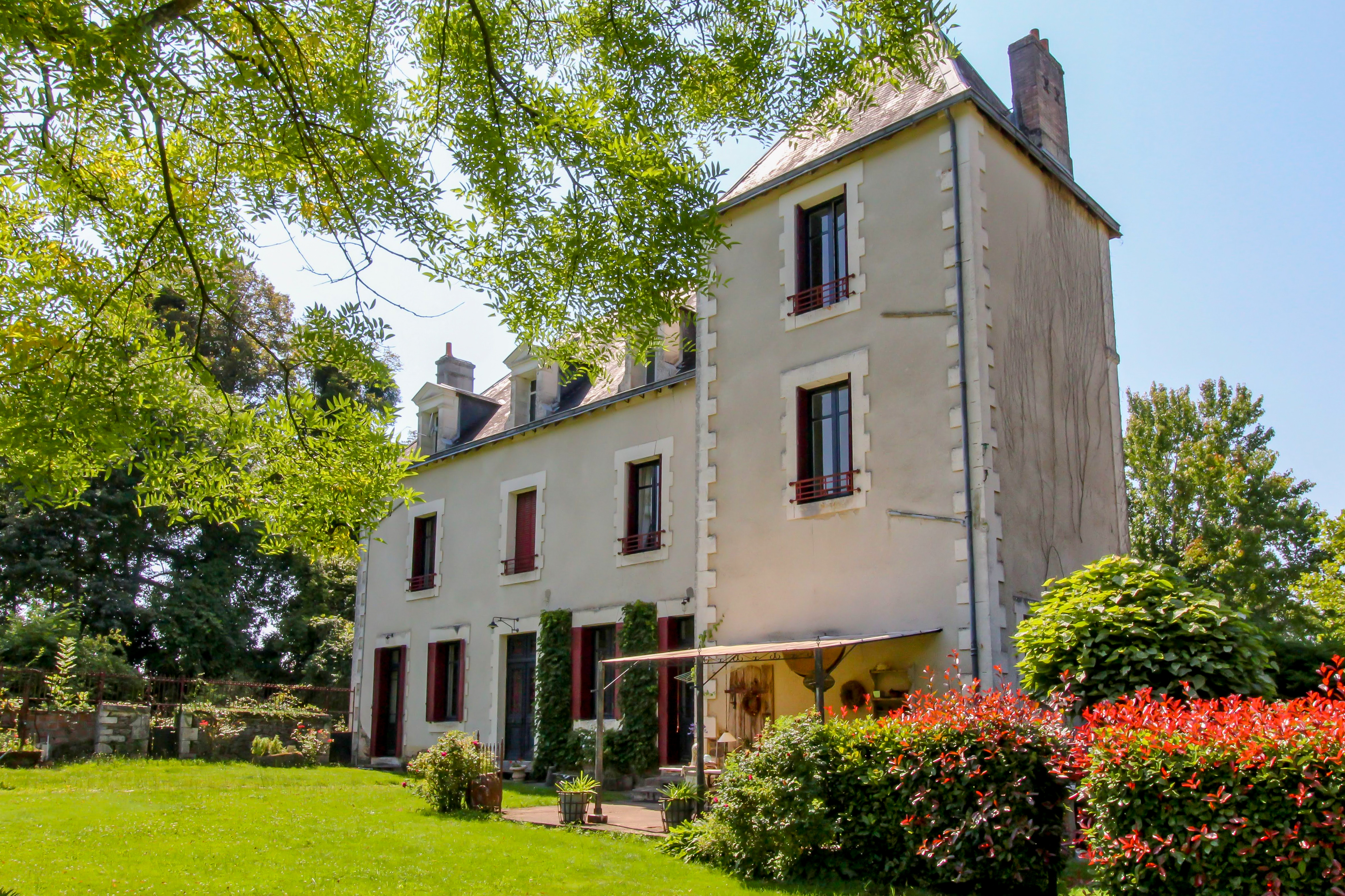French property for sale in Chalais, Dordogne - €485,000 - photo 