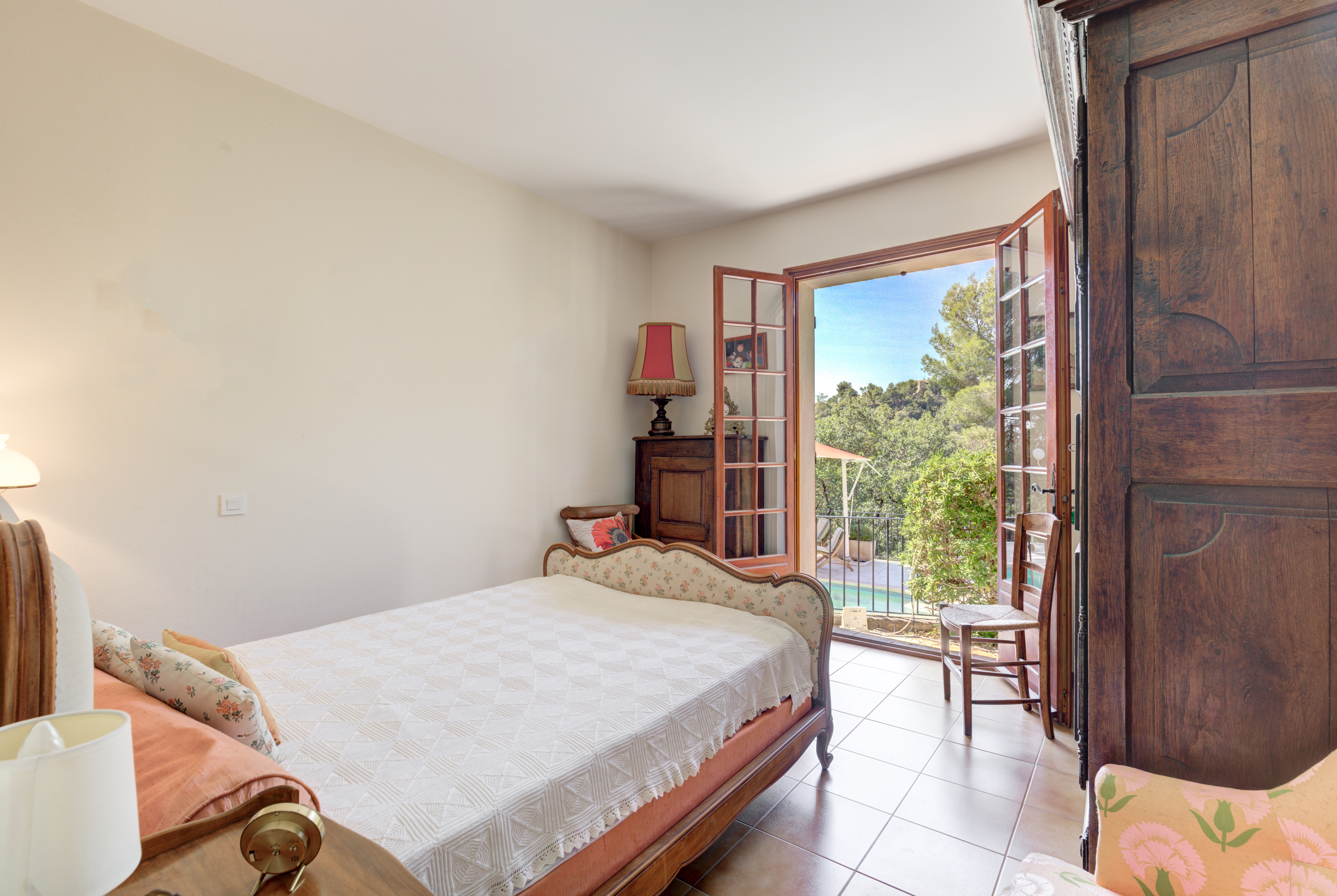 Propriété en France à vendre à Carros, Alpes-Maritimes - €799 000 - photo 
