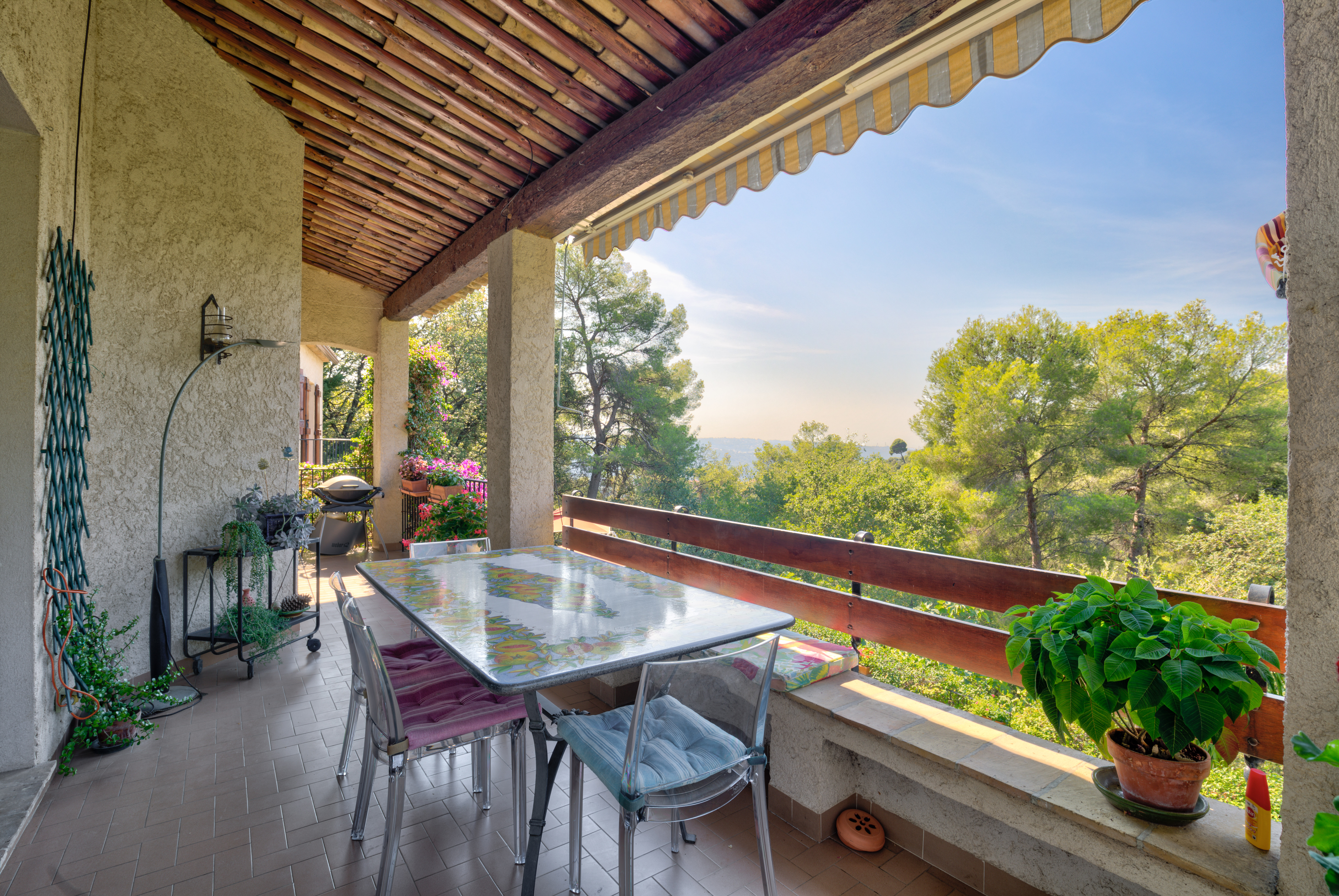 French property for sale in Carros, Alpes-Maritimes - €799,000 - photo 