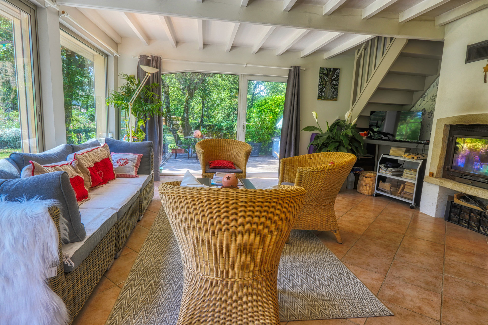 French property for sale in Caseneuve, Vaucluse - €995,000 - photo 
