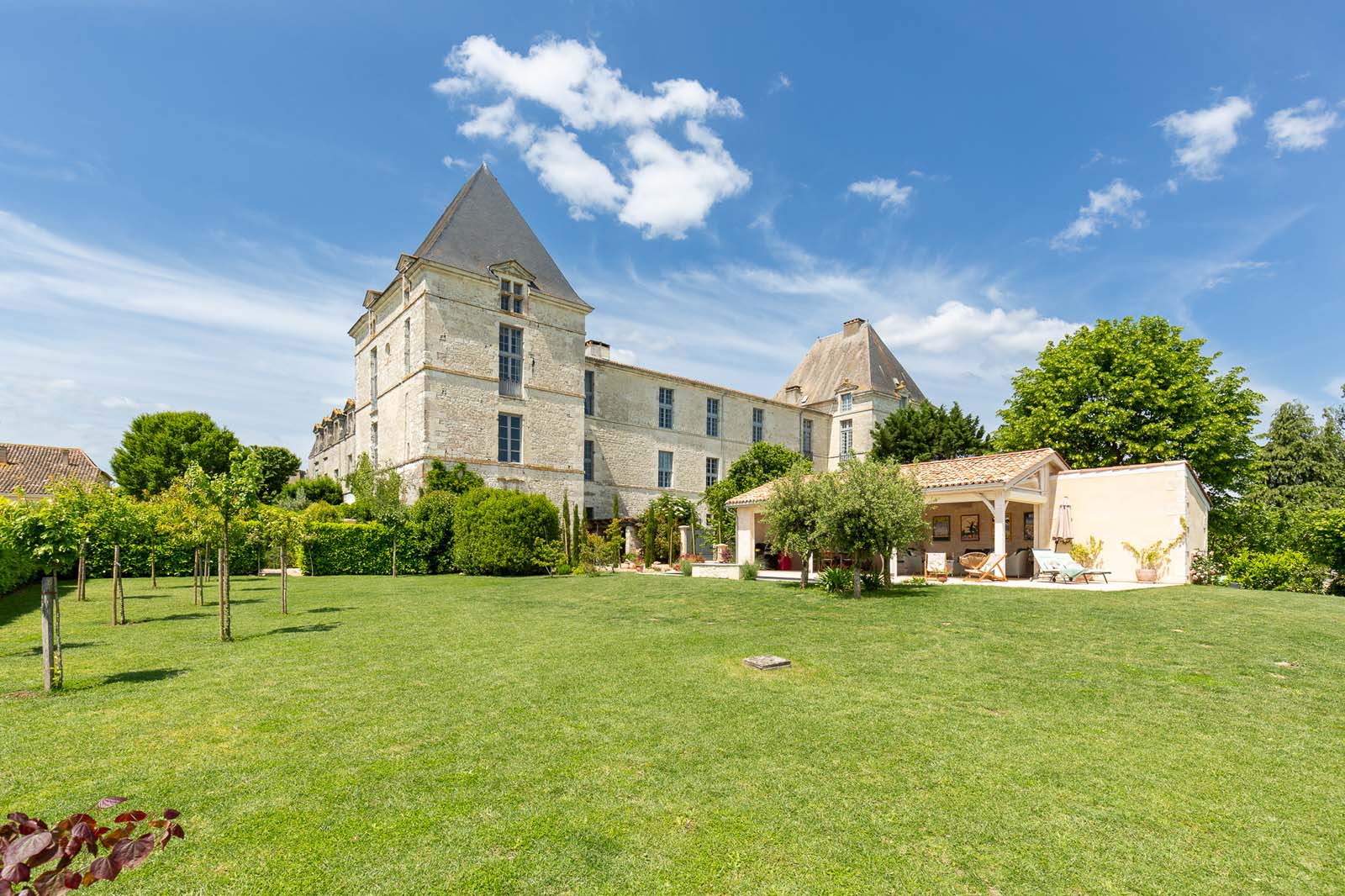 French property for sale in Saussignac, Dordogne - €1,150,000 - photo 