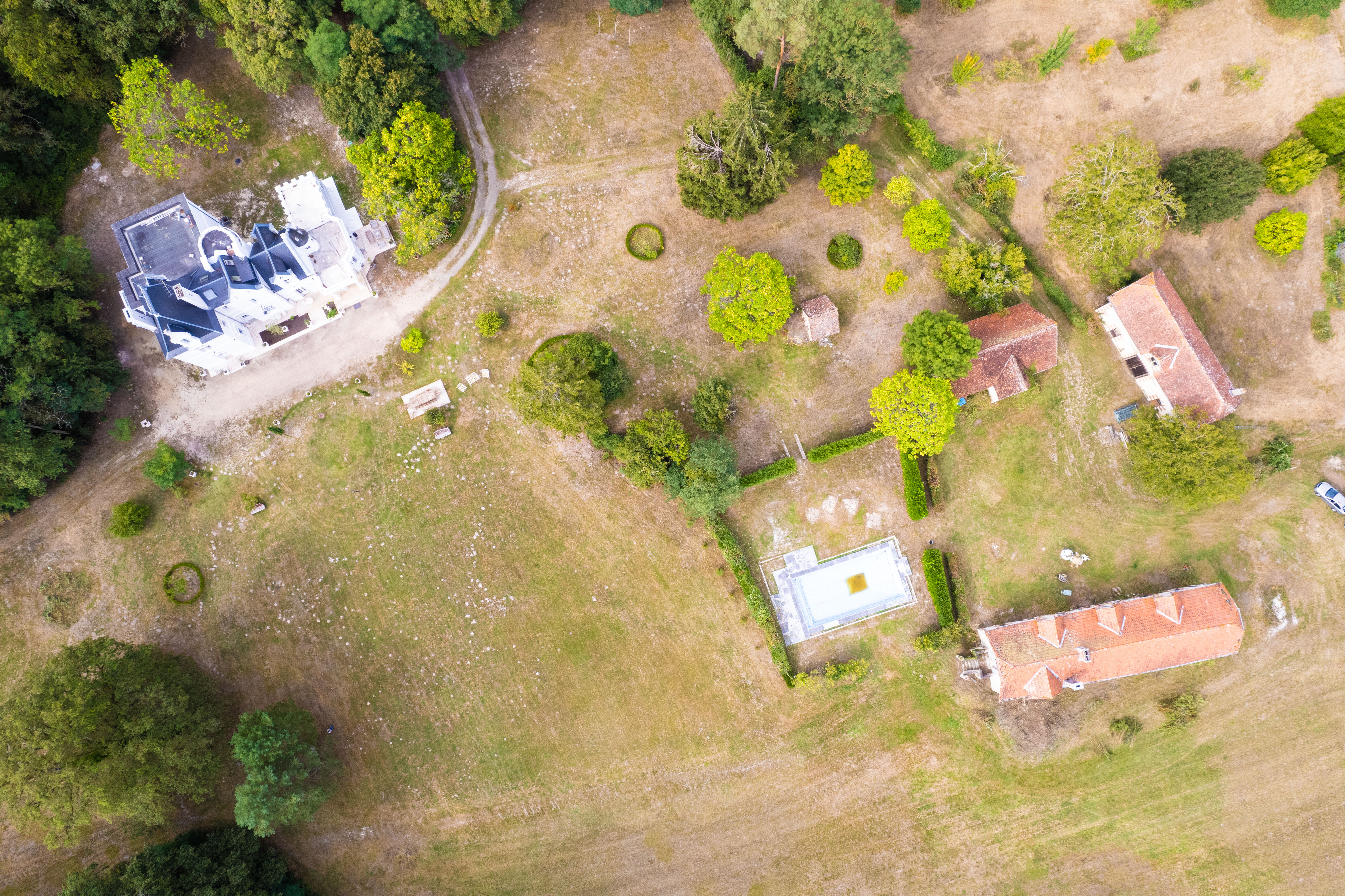 Propriété en France à vendre à Loches, Indre-et-Loire - &#8364;1 270 500 - photo 