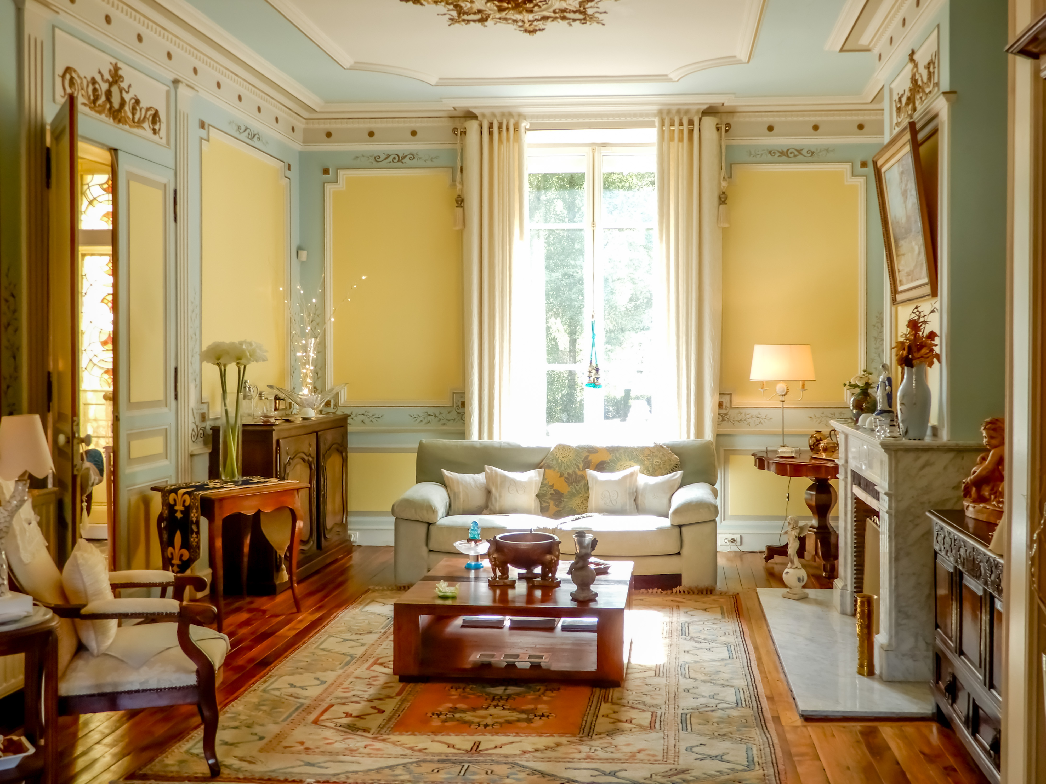 Propriété en France à vendre à Saint-Priest-Taurion, Haute-Vienne - &#8364;530 000 - photo 