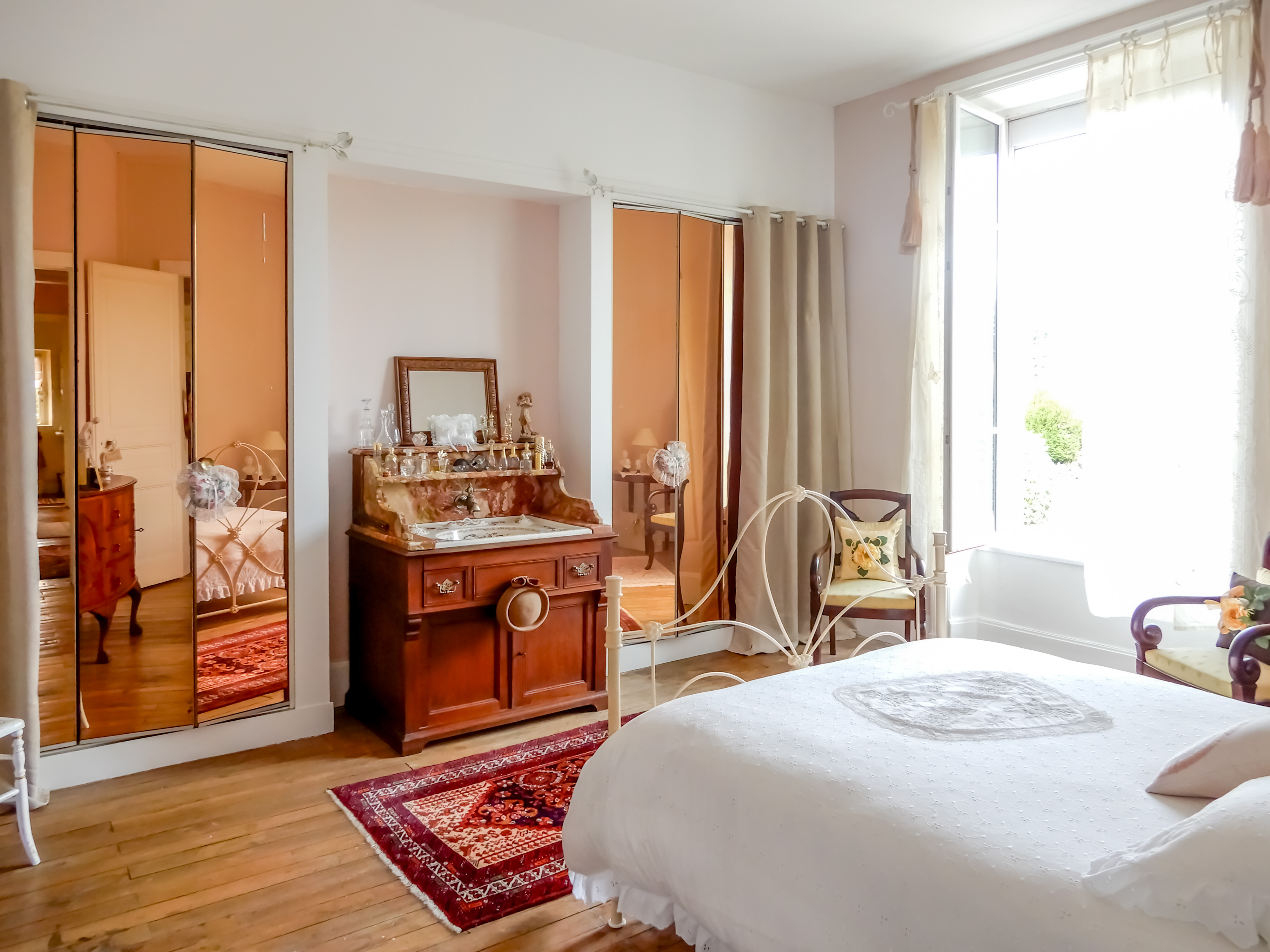 Propriété en France à vendre à Saint-Priest-Taurion, Haute-Vienne - &#8364;530 000 - photo 