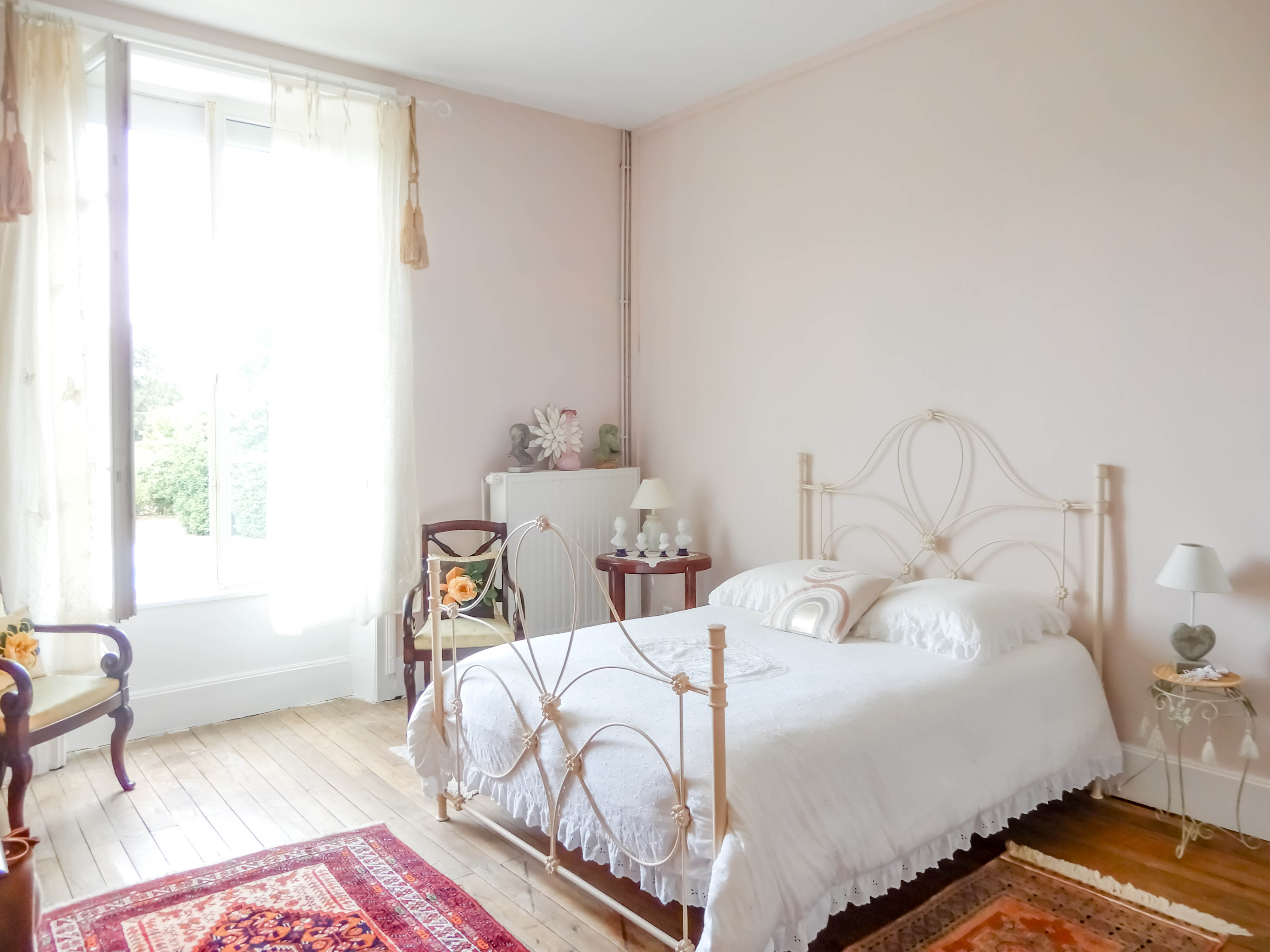 Propriété en France à vendre à Saint-Priest-Taurion, Haute-Vienne - &#8364;530 000 - photo 