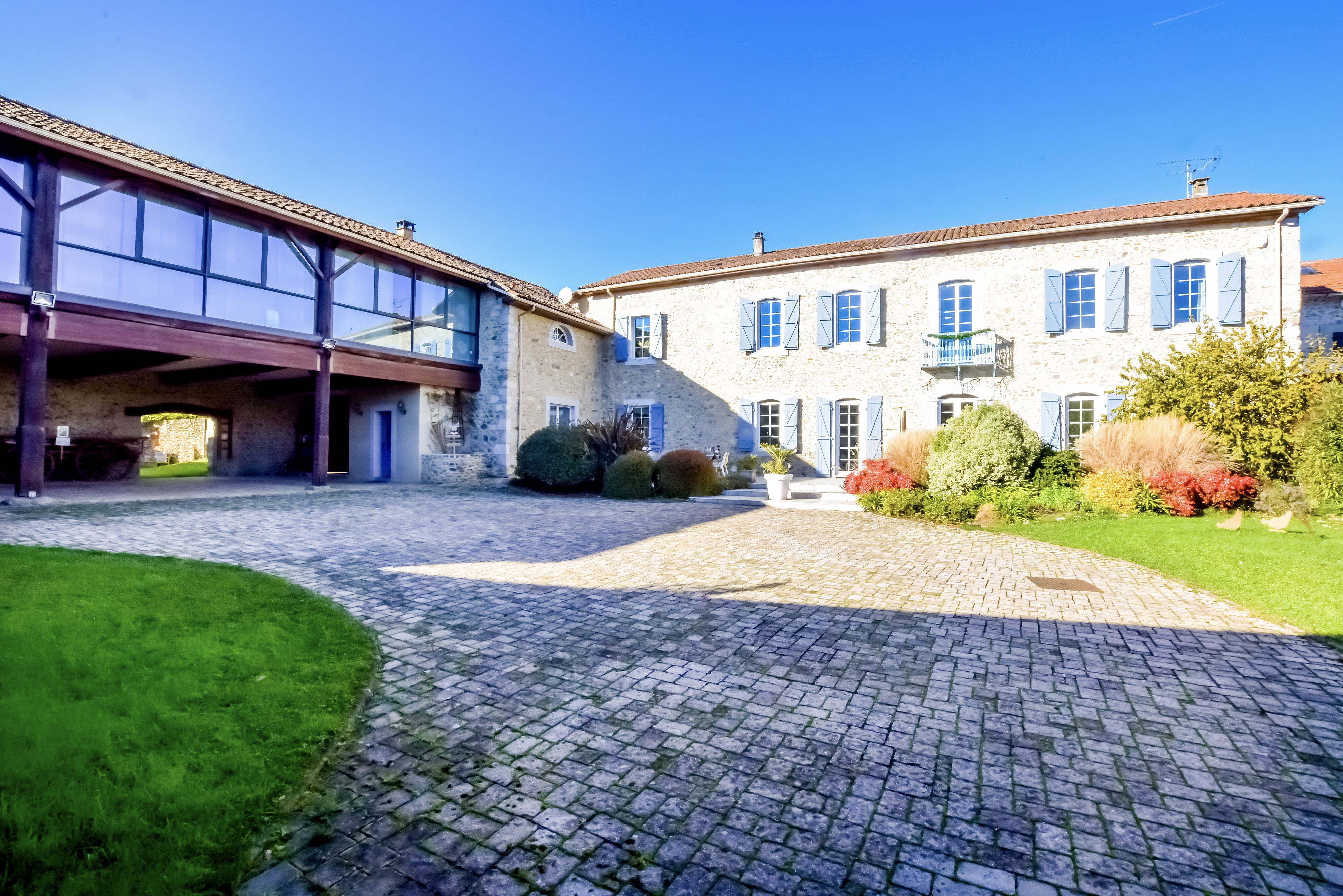 Propriété en France à vendre à Ausson, Haute-Garonne - &#8364;675 000 - photo 