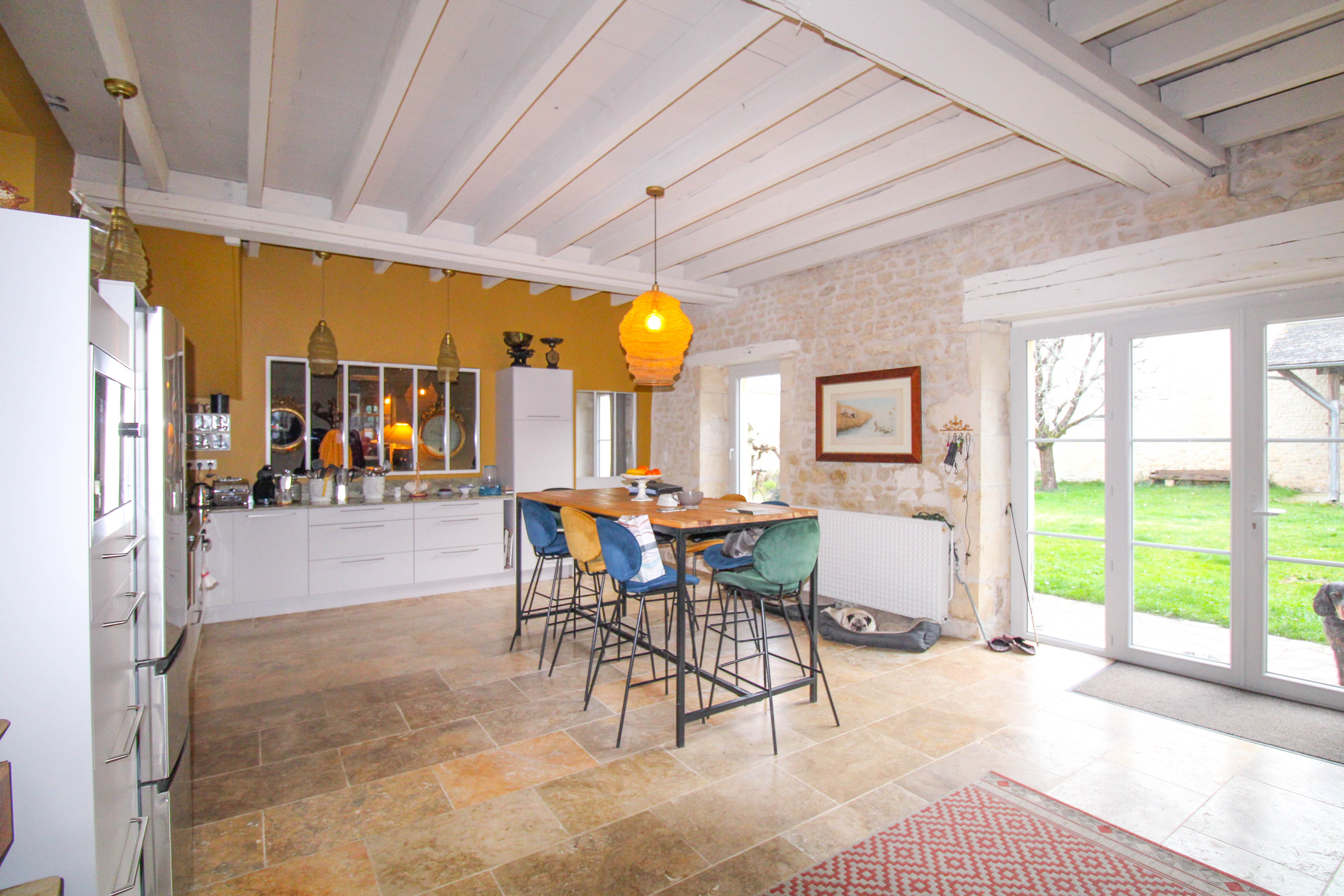 Propriété en France à vendre à Saint-Jean-d'Angély, Charente-Maritime - €598 500 - photo 