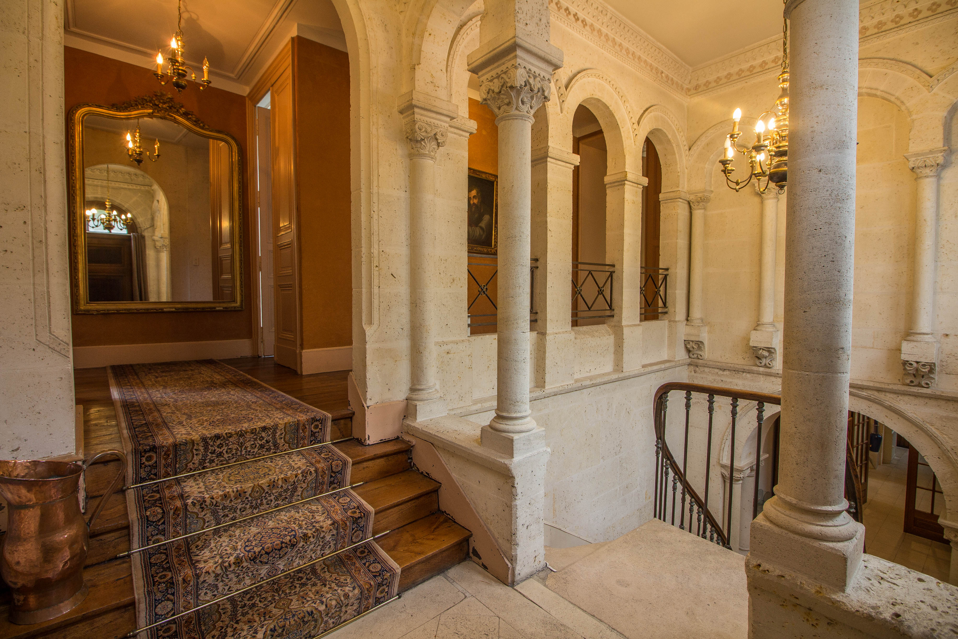 French property for sale in Angoulême, Charente - €745,500 - photo 