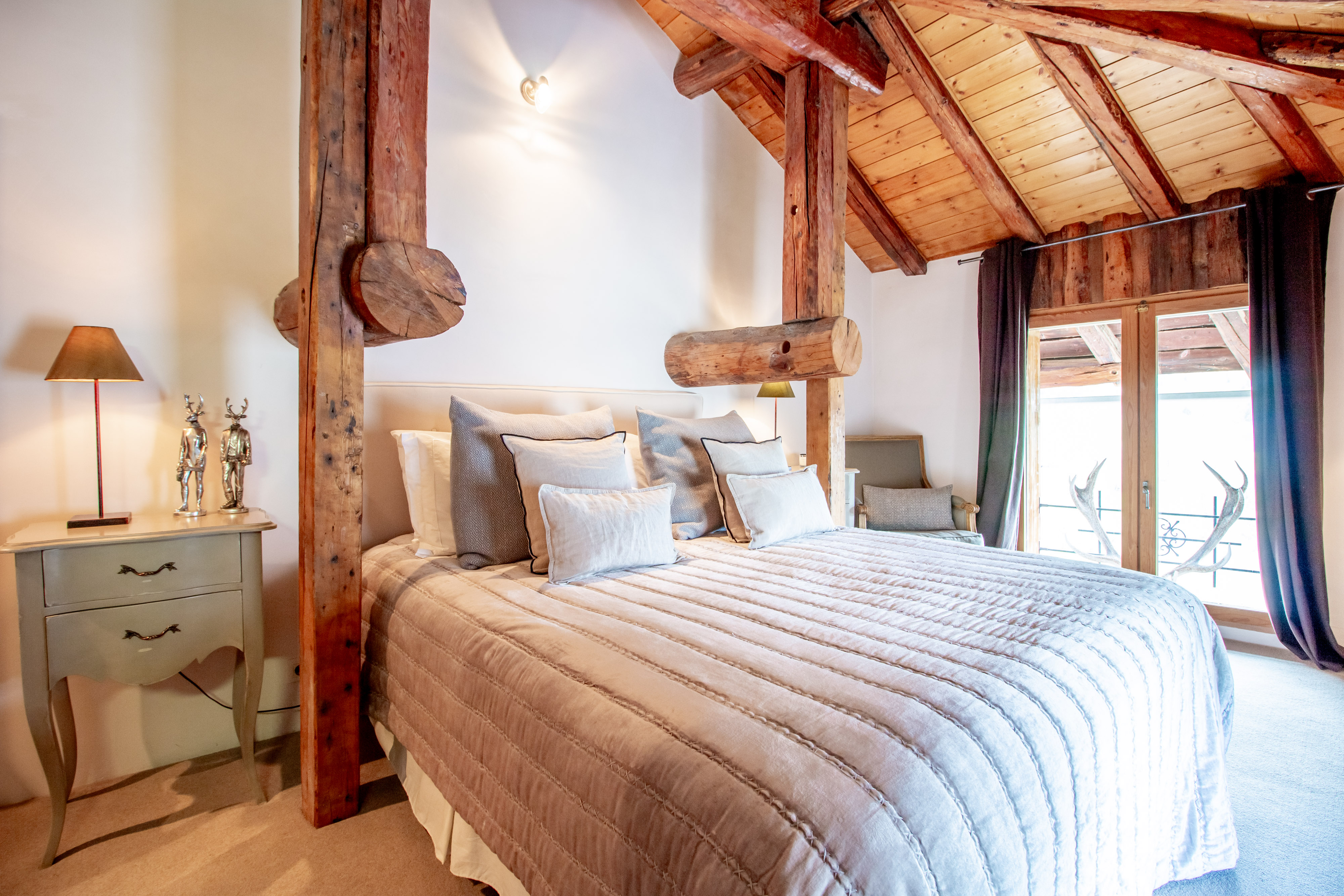 French property for sale in Saint-Martin-de-Belleville, Savoie - €1,895,000 - photo 