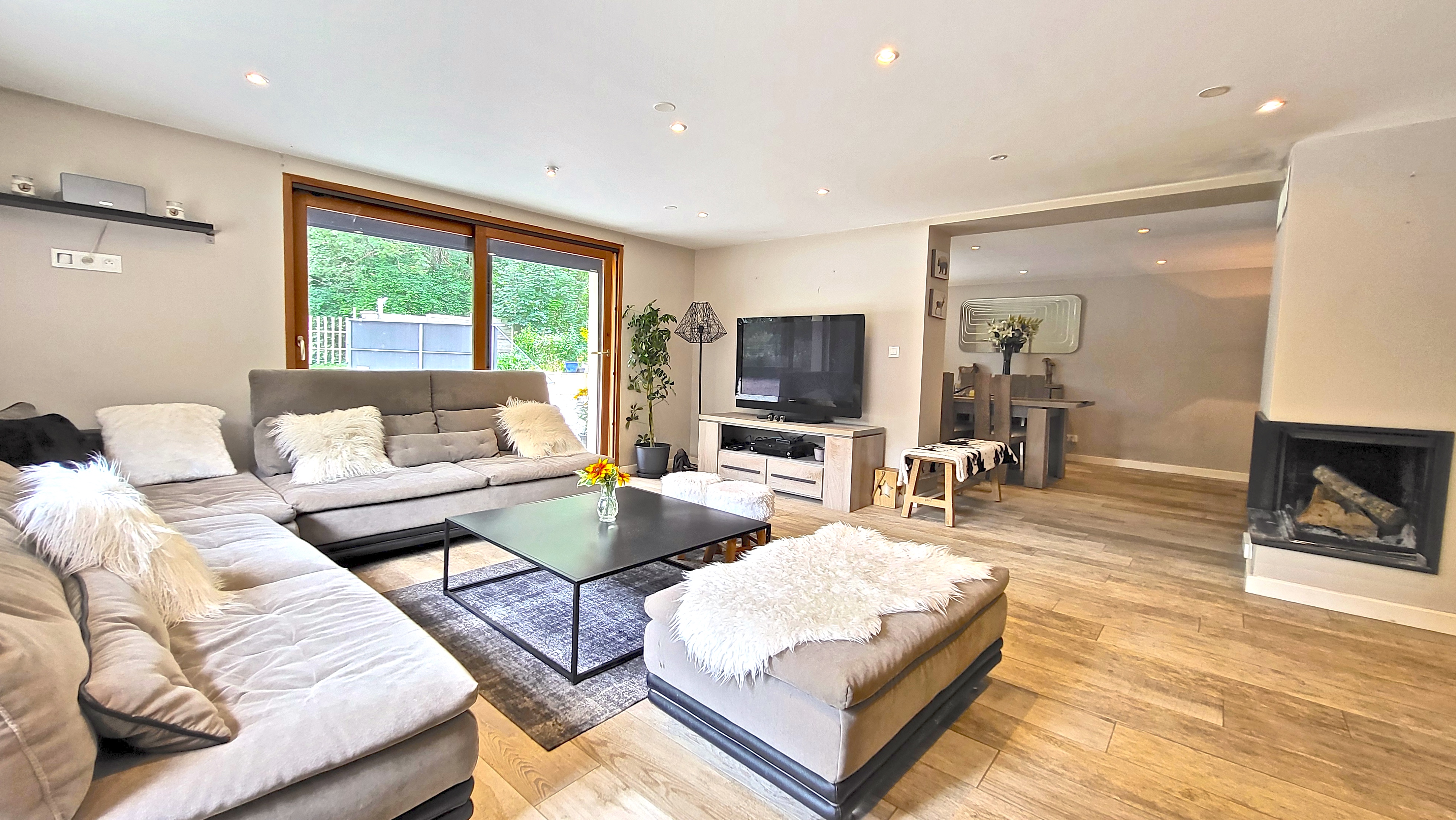 Propriété en France à vendre à Le Bourg-d'Oisans, Isère - €699 000 - photo 