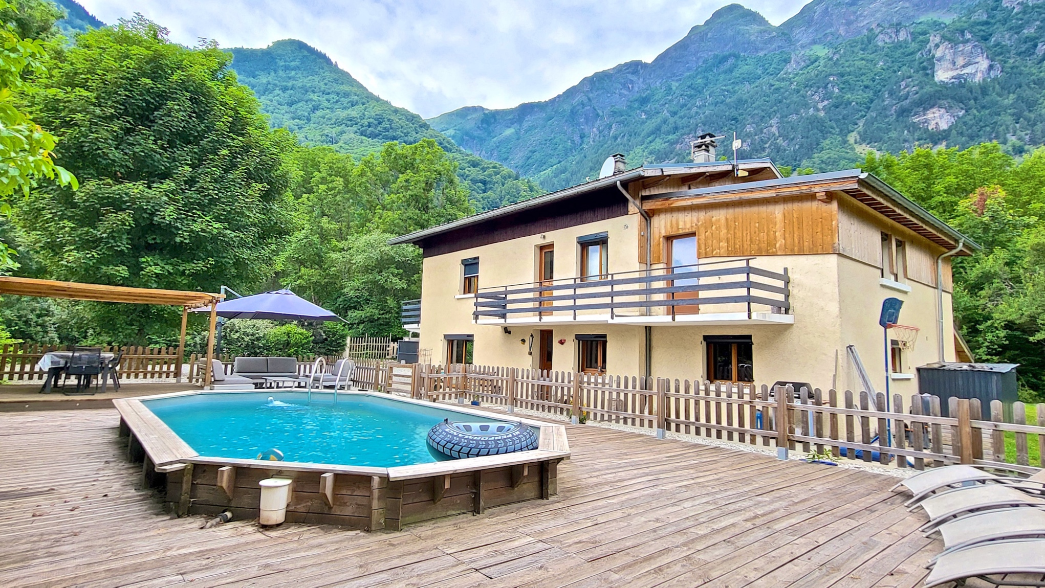 French property for sale in Le Bourg-d'Oisans, Isère - €699,000 - photo 