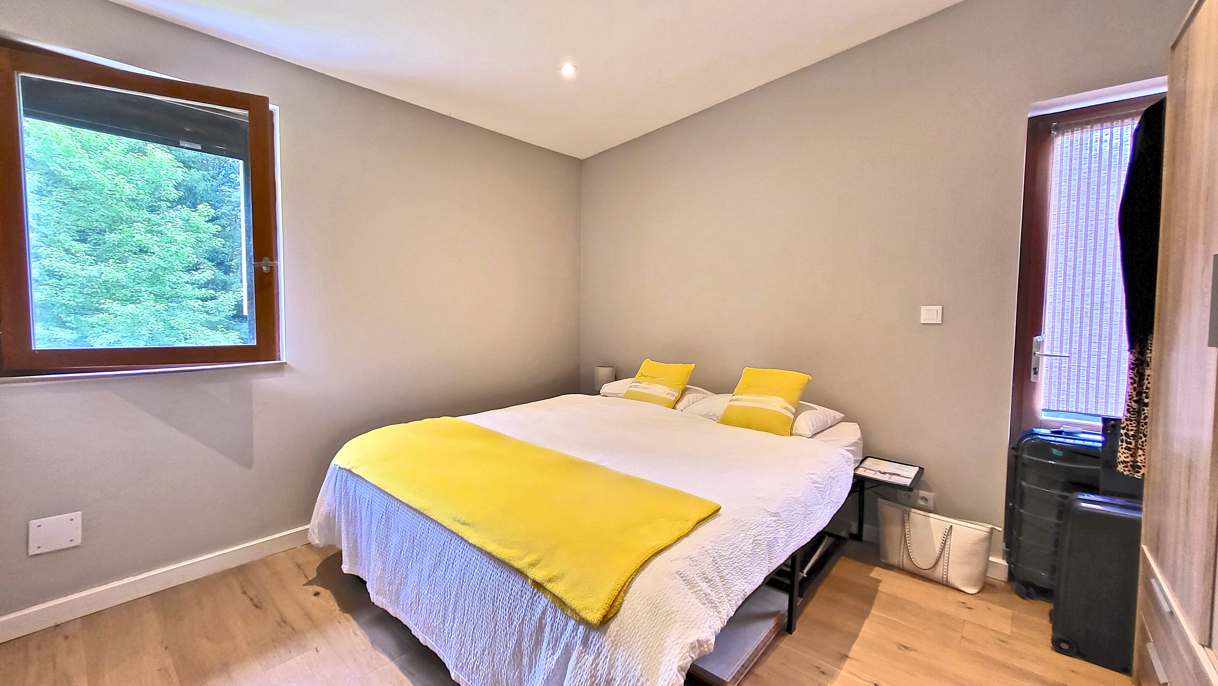 Propriété en France à vendre à Le Bourg-d'Oisans, Isère - €699 000 - photo 