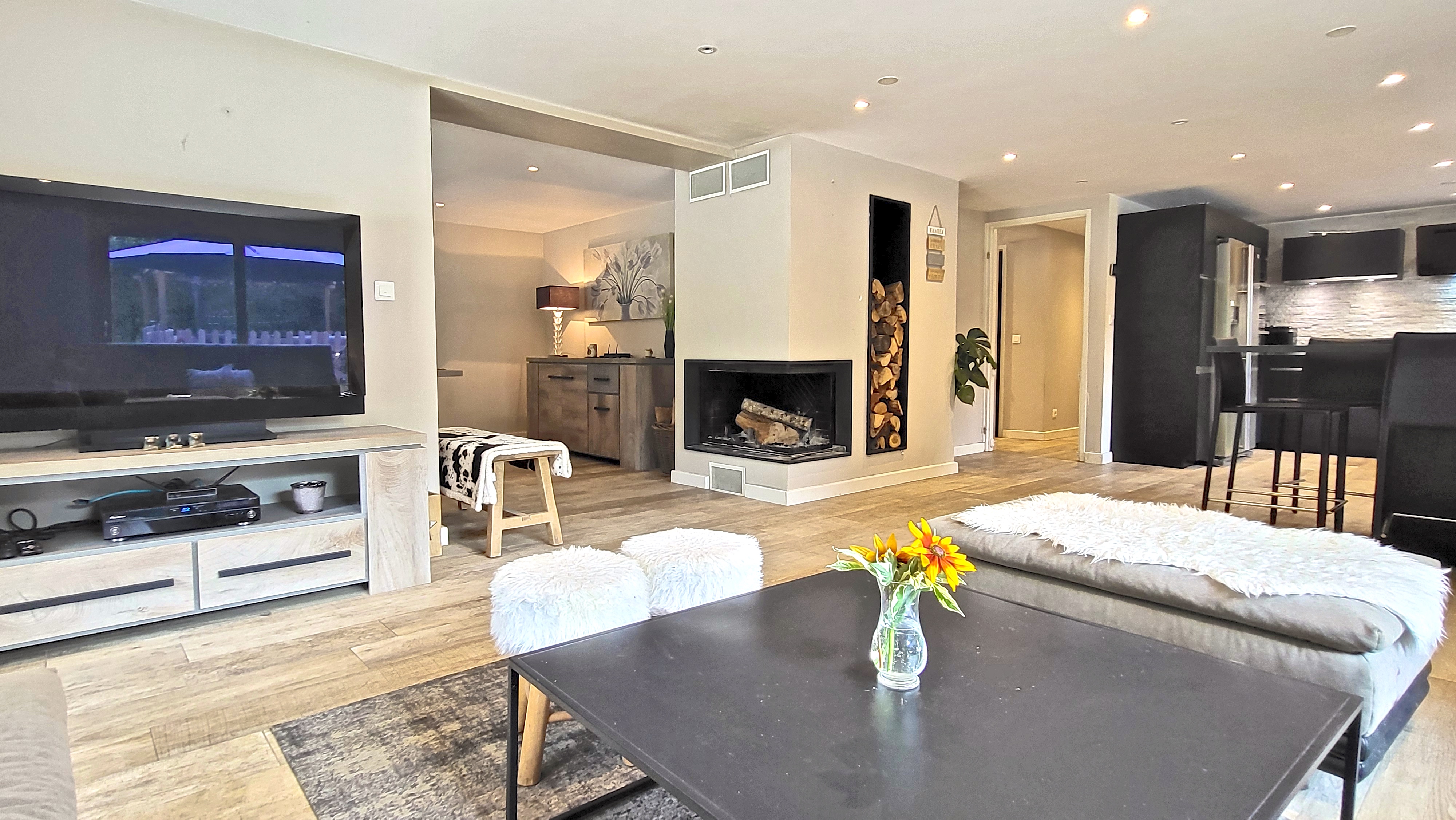 Propriété en France à vendre à Le Bourg-d'Oisans, Isère - €699 000 - photo 