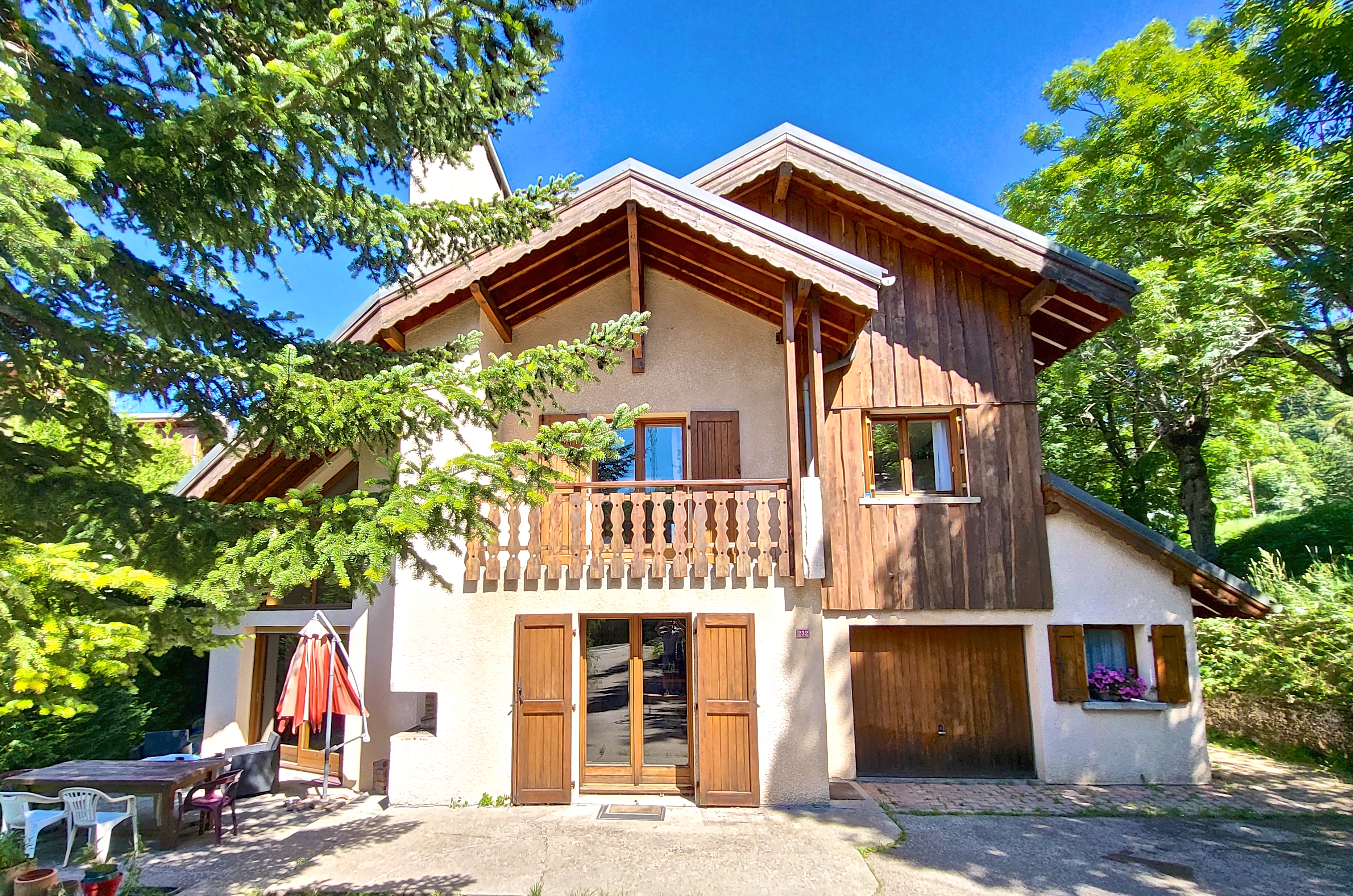 Propriété en France à vendre à Les Deux Alpes, Isère - €699 000 - photo 