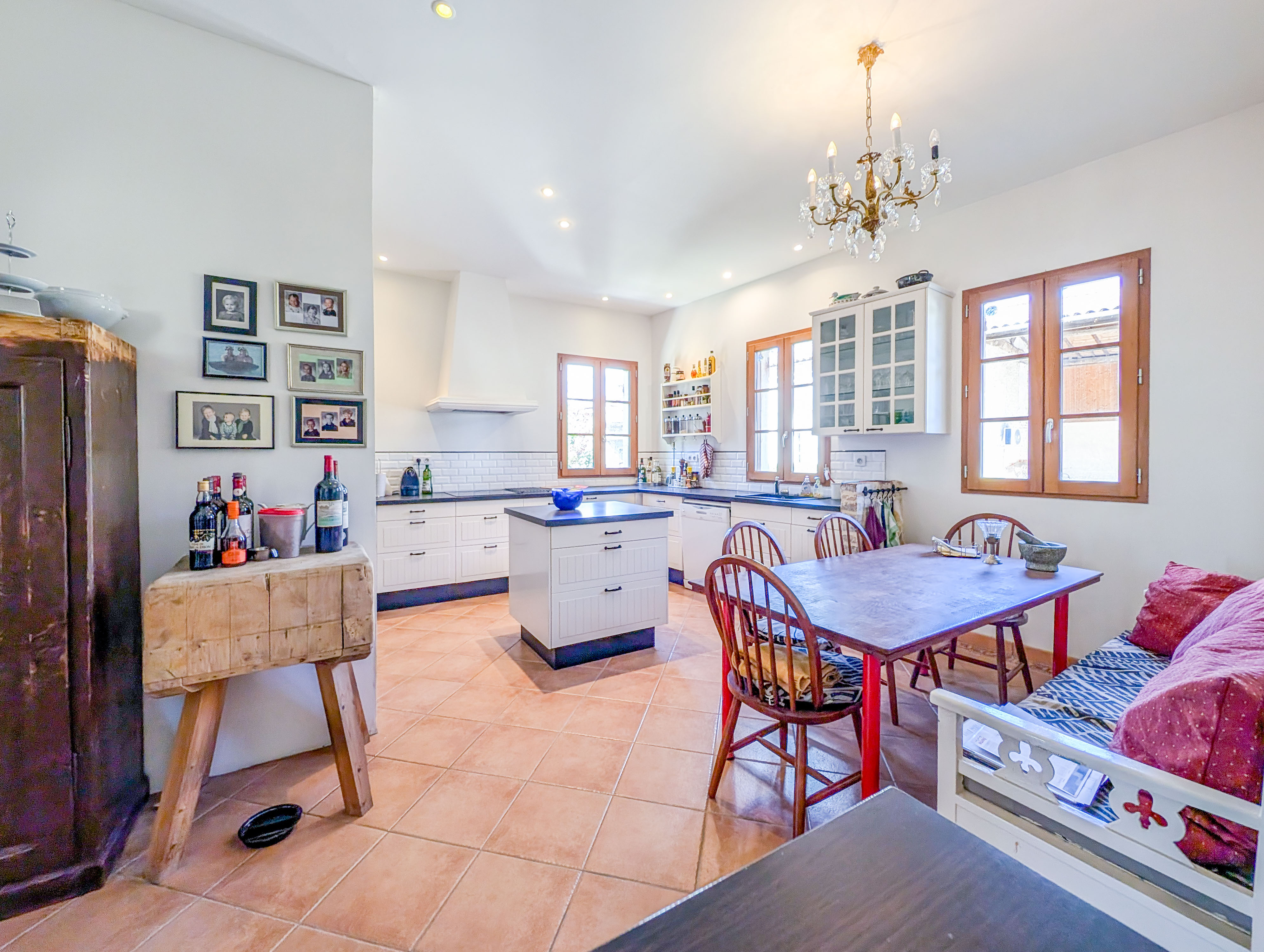 Propriété en France à vendre à Reignac, Gironde - &#8364;635 000 - photo 