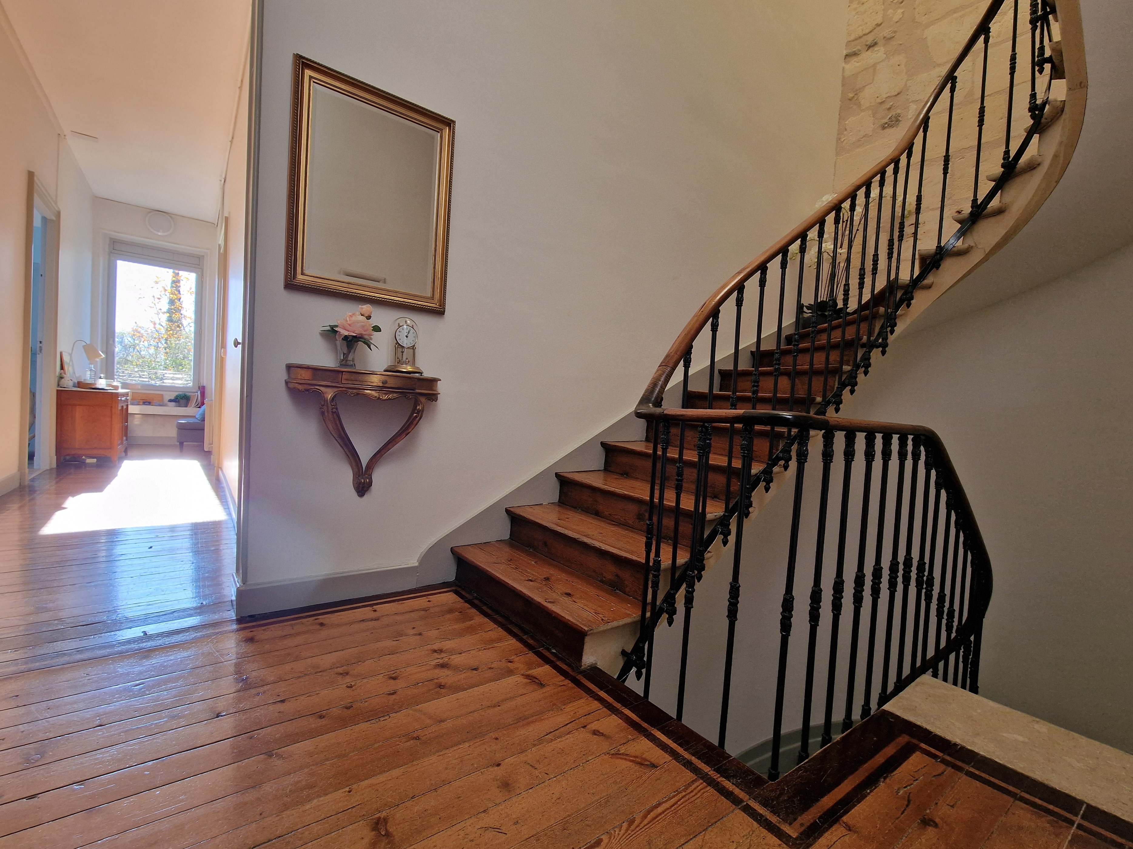 French property for sale in Pauillac, Gironde - €880,000 - photo 