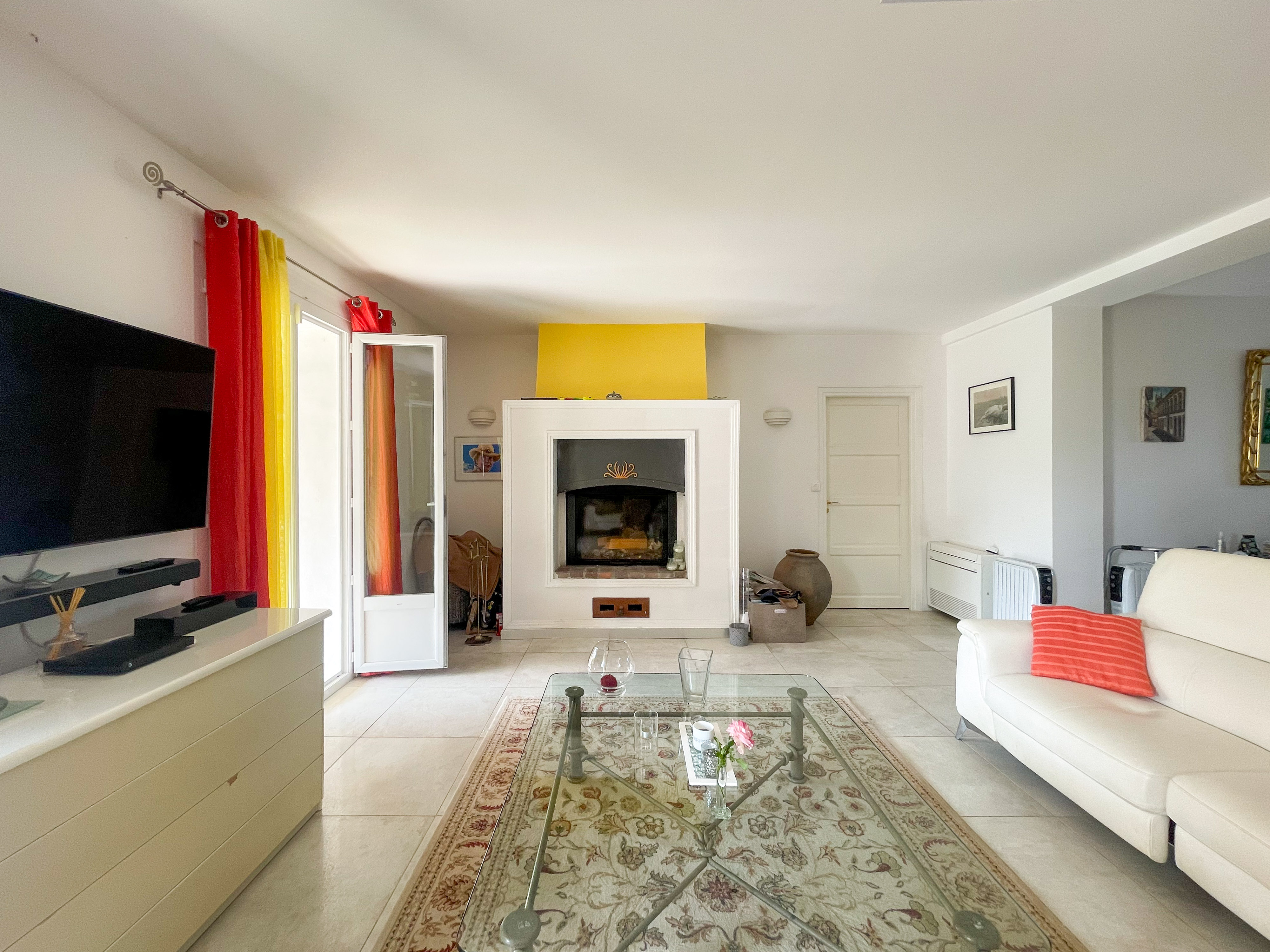 French property for sale in Montauroux, Var - €675,000 - photo 