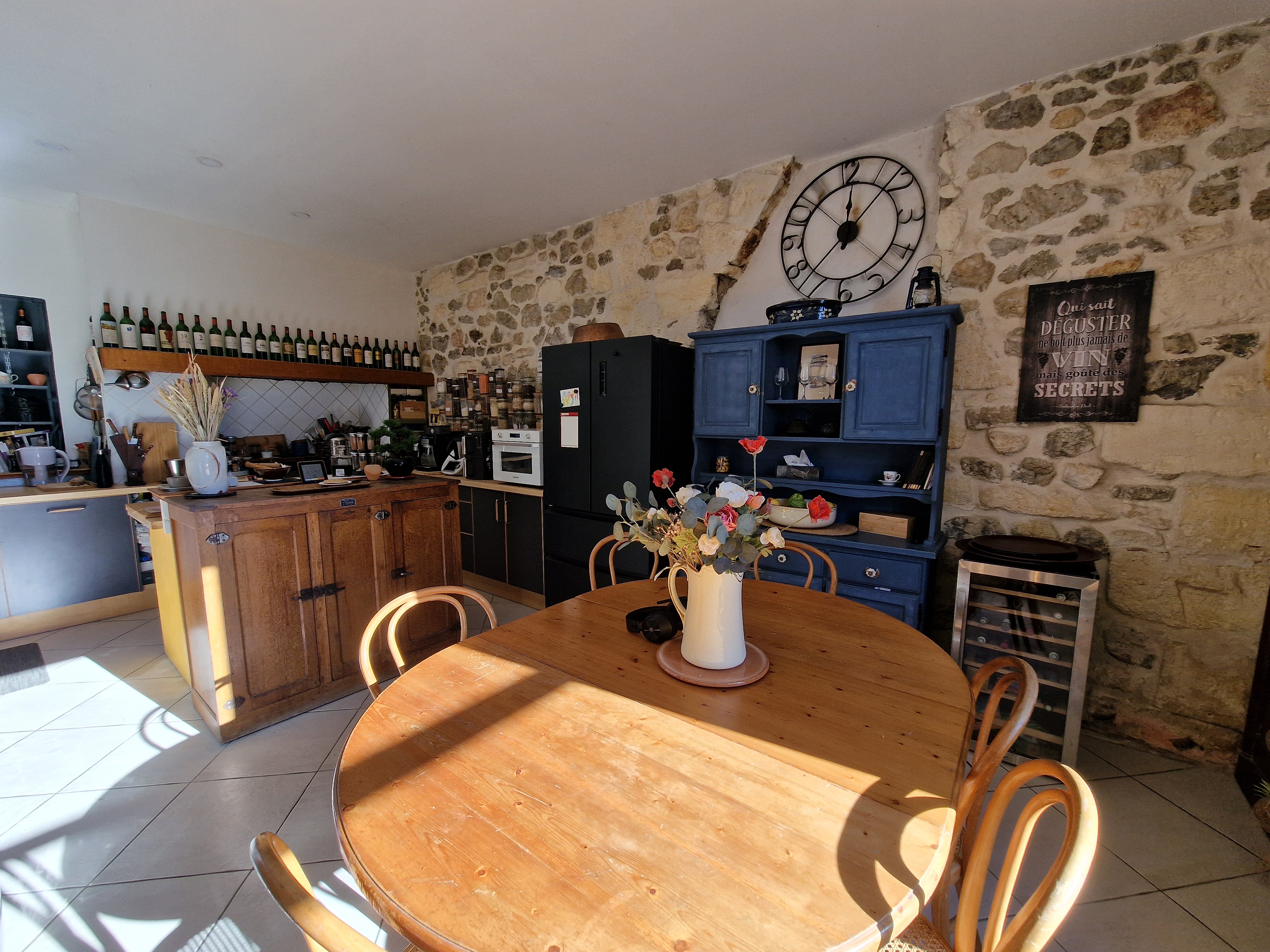 French property for sale in Pauillac, Gironde - €880,000 - photo 