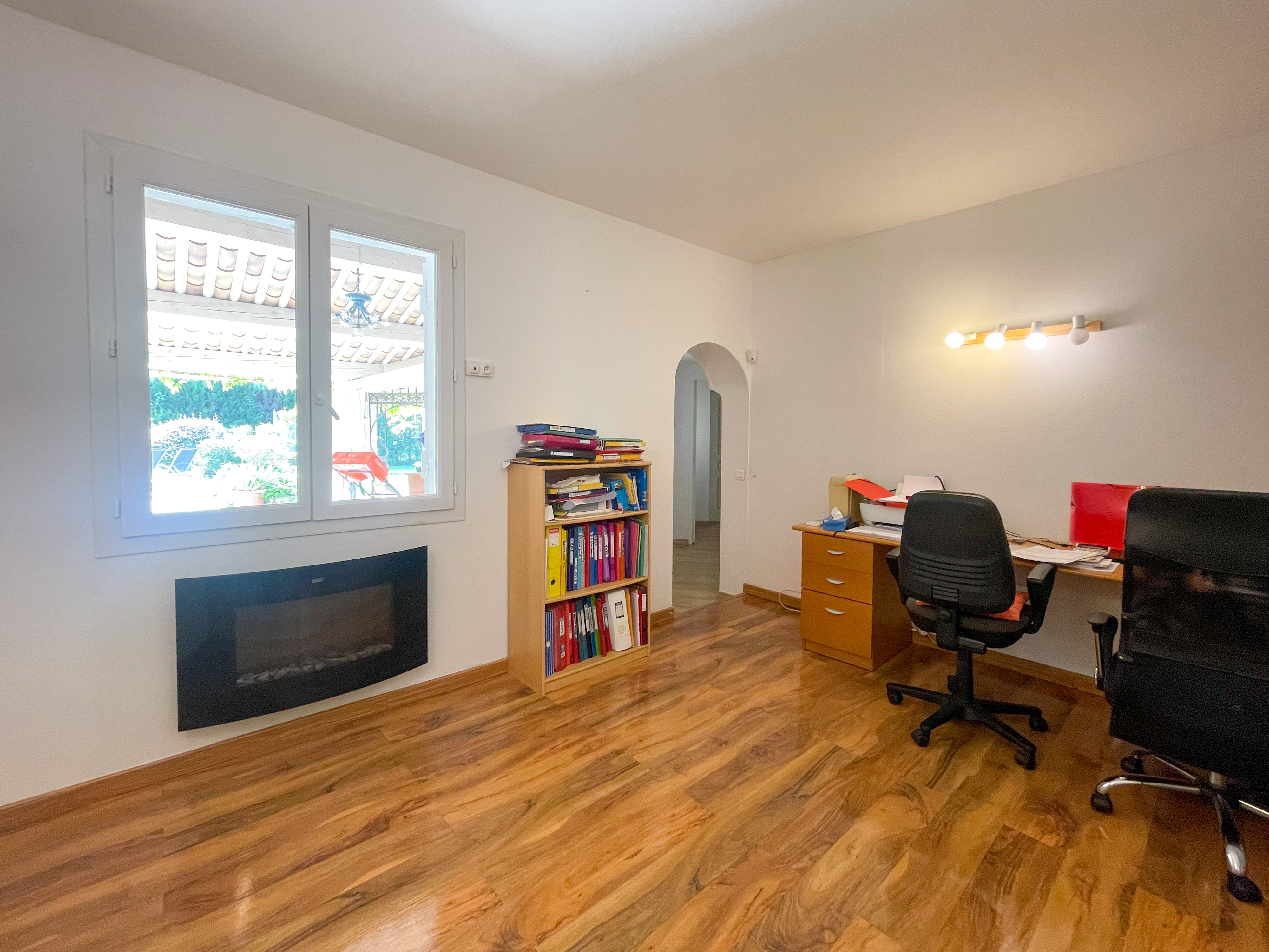 French property for sale in Montauroux, Var - €675,000 - photo 
