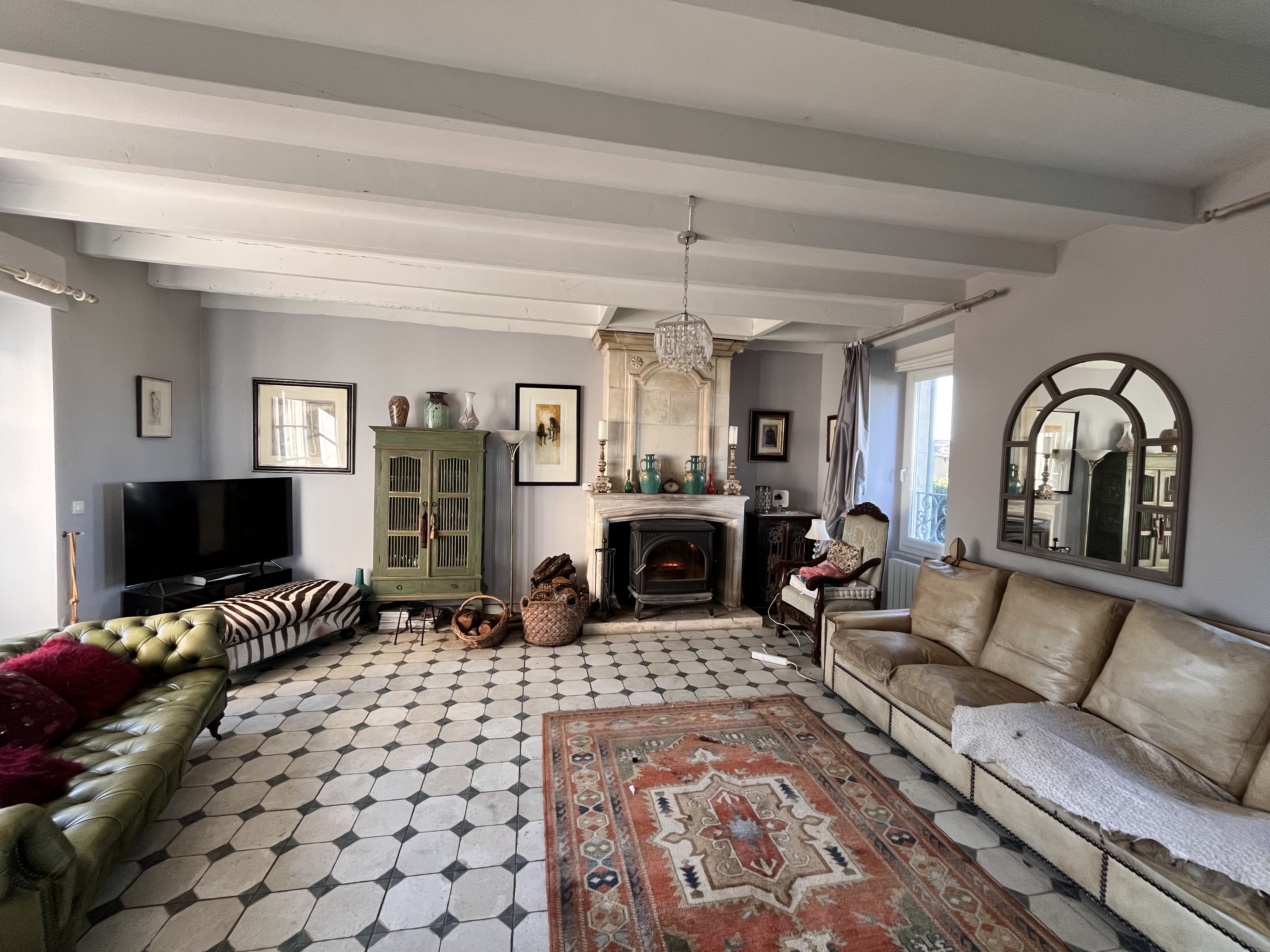 French property for sale in Saint-Thomas-de-Conac, Charente-Maritime - €530,000 - photo 