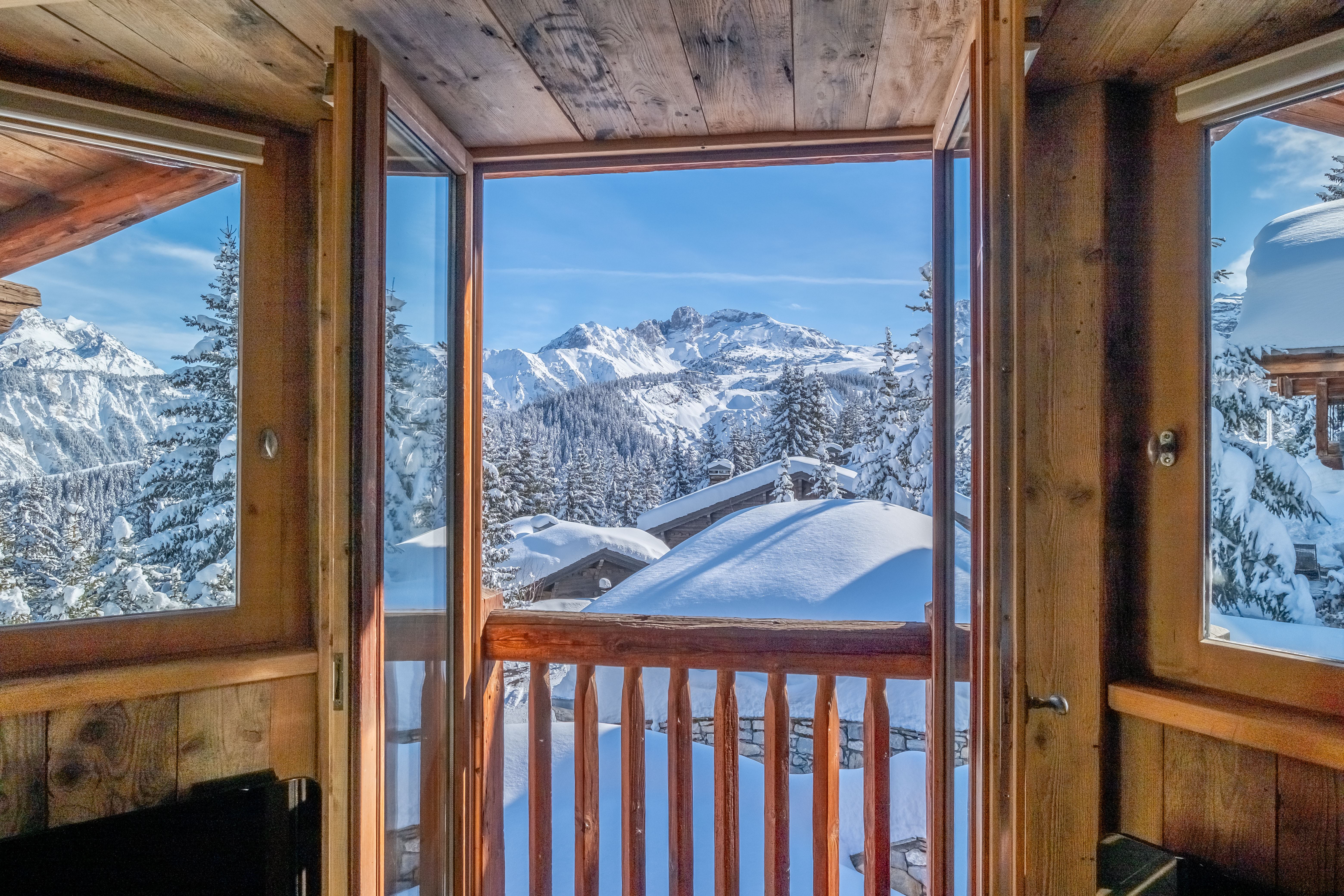 French property for sale in Courchevel, Savoie - €9,800,000 - photo 