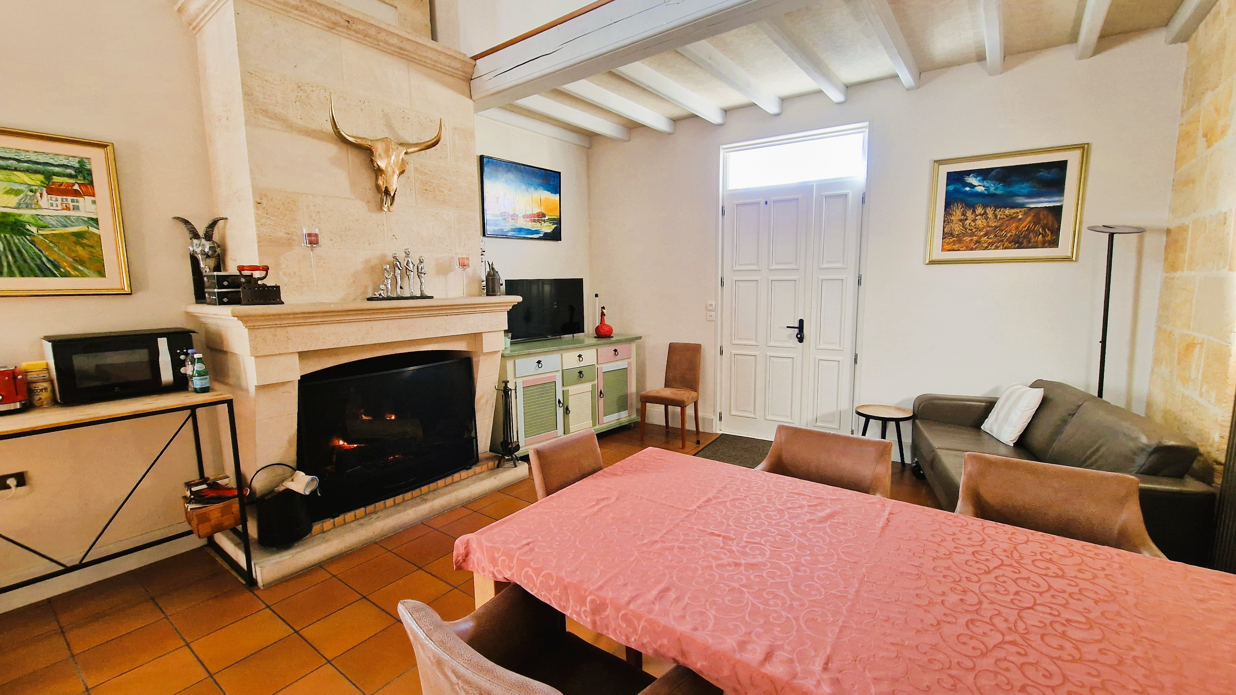 Propriété en France à vendre à Saint-Seurin-sur-l'Isle, Gironde - €549 000 - photo 
