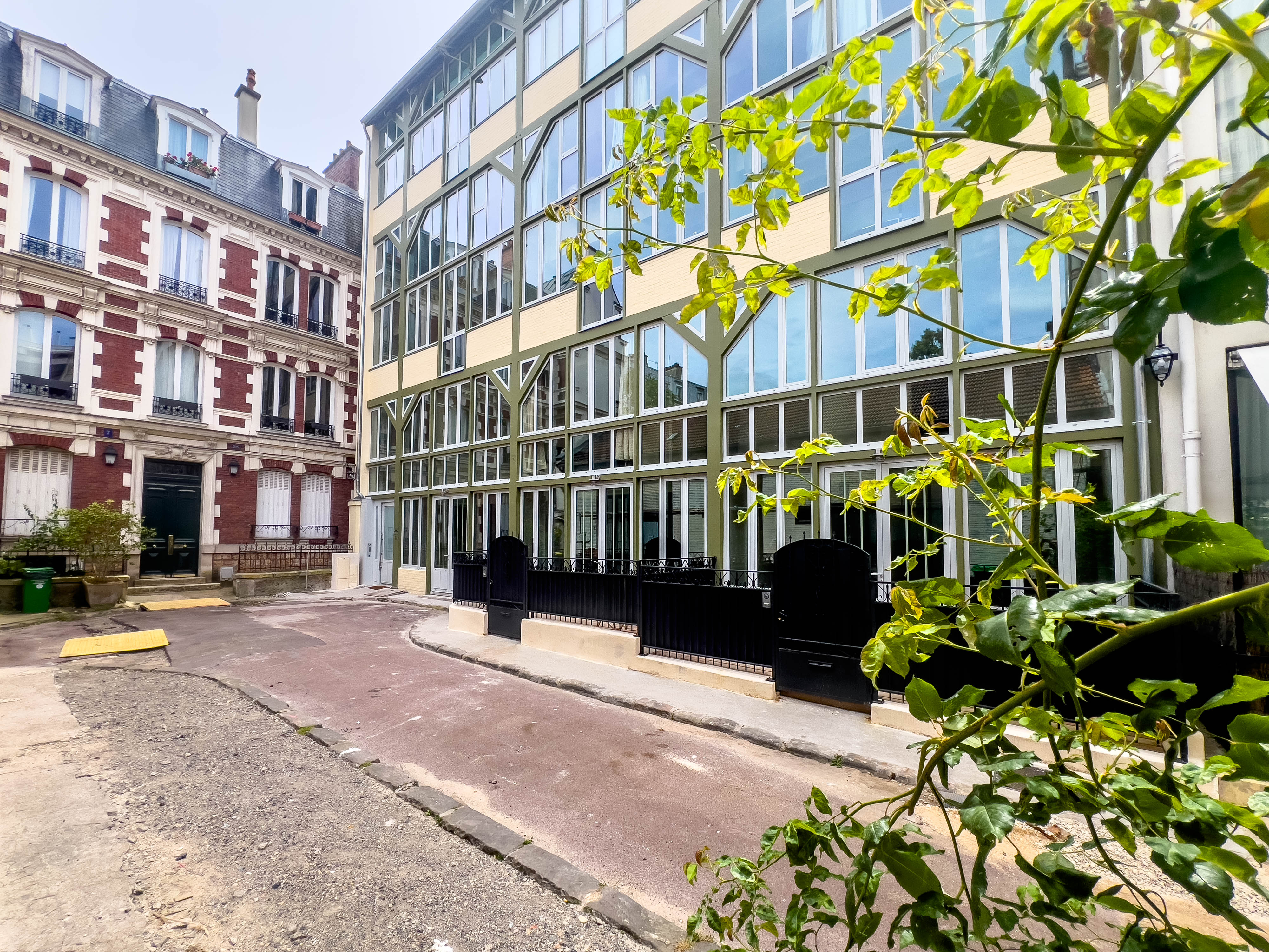 French property for sale in Paris, Paris - €1,549,000 - photo 