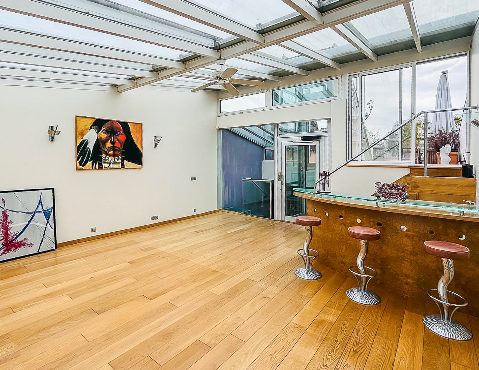 French property for sale in Levallois-Perret, Hauts-de-Seine - €5,940,000 - photo 