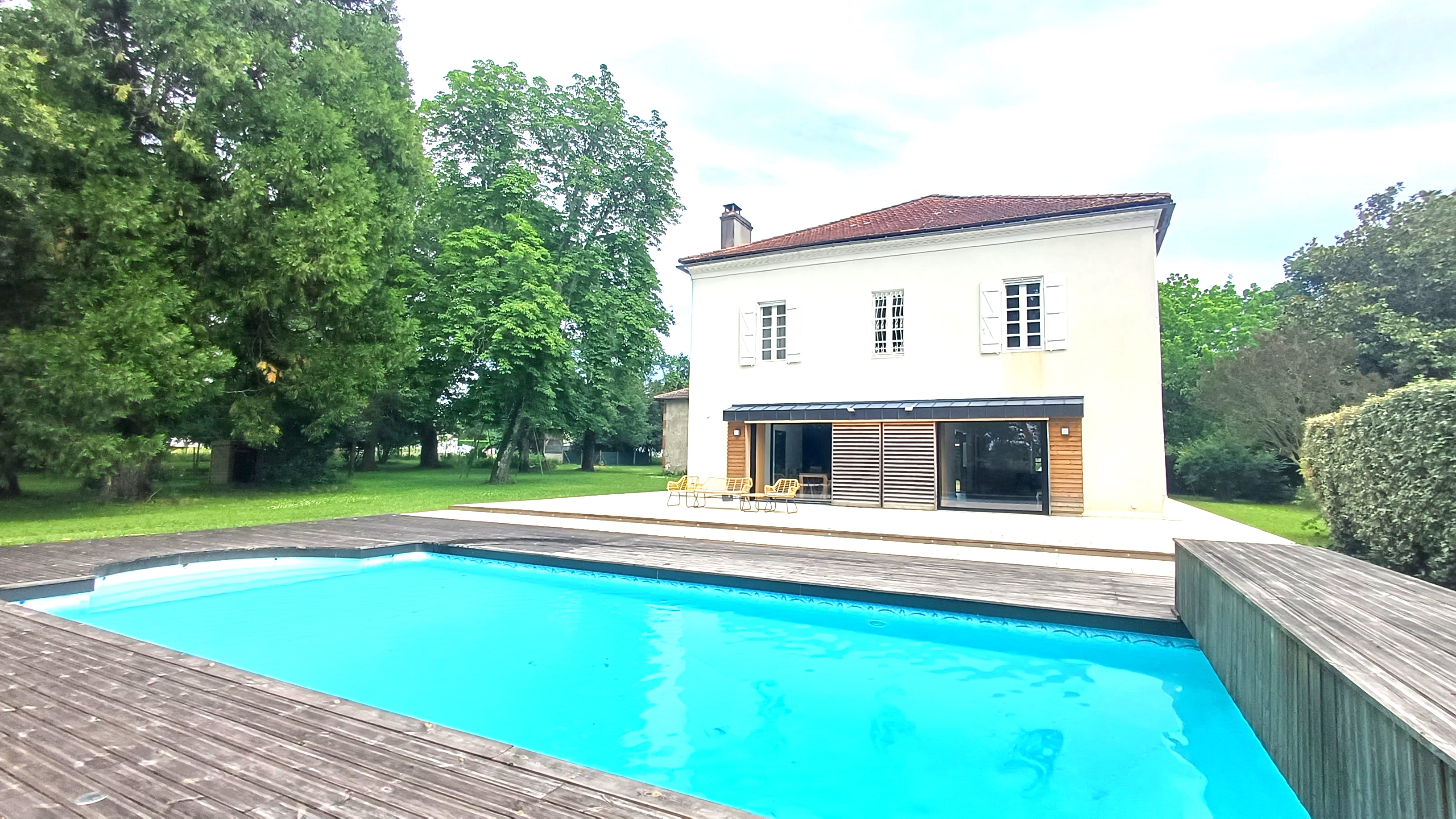 French property for sale in Mont-de-Marsan, Landes - €550,000 - photo 