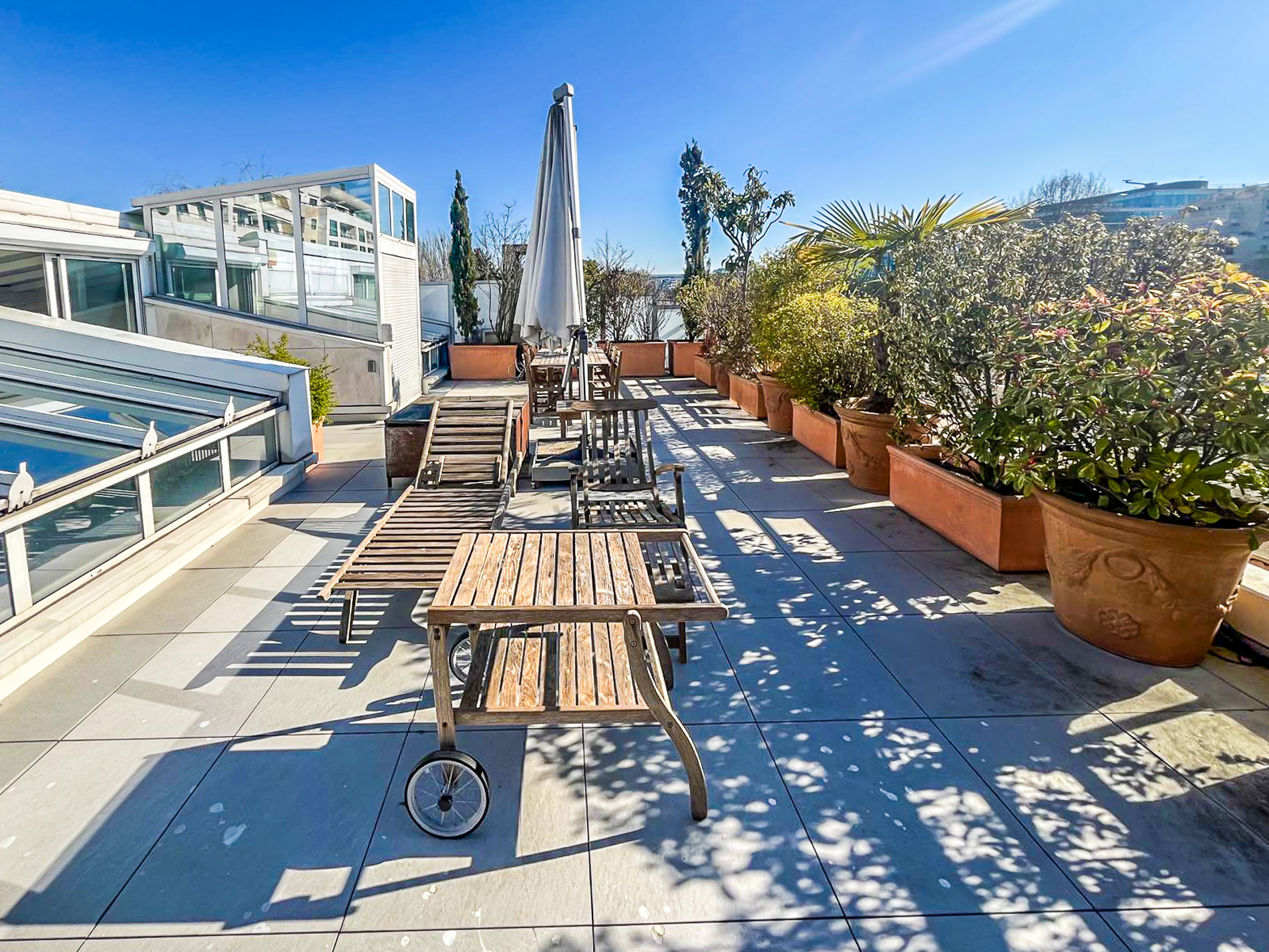 French property for sale in Levallois-Perret, Hauts-de-Seine - €5,940,000 - photo 