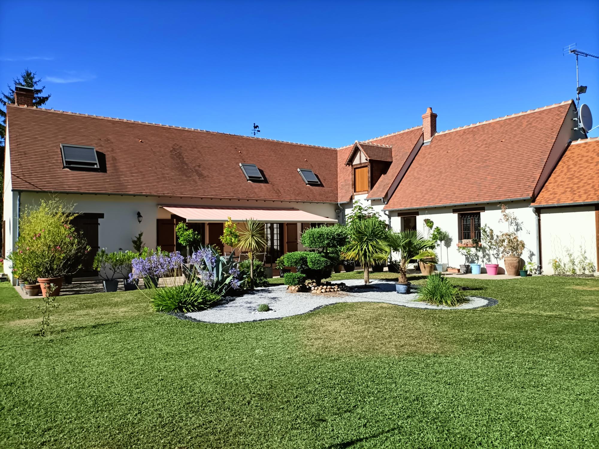 Propriété en France à vendre à Orléans, Loiret - &#8364;513 000 - photo 