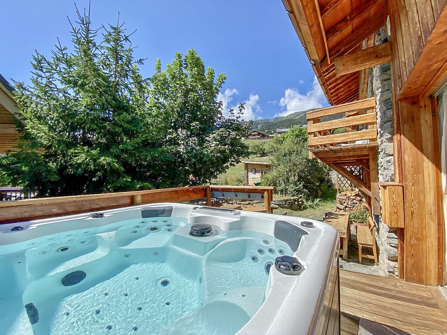 Propriété en France à vendre à Les Allues, Savoie - &#8364;1 350 000 - photo 