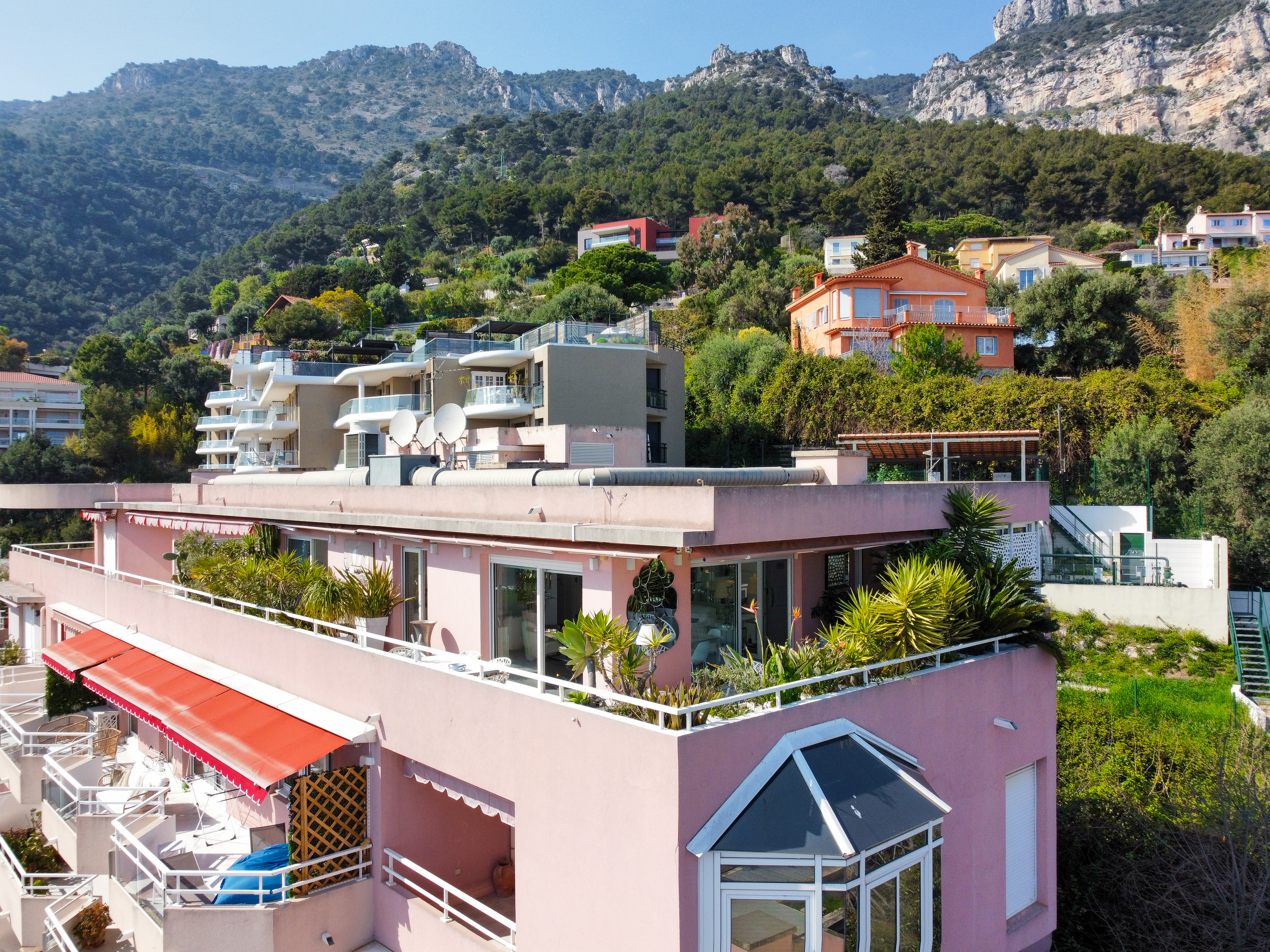 French property for sale in Beausoleil, Alpes-Maritimes - €850,000 - photo 