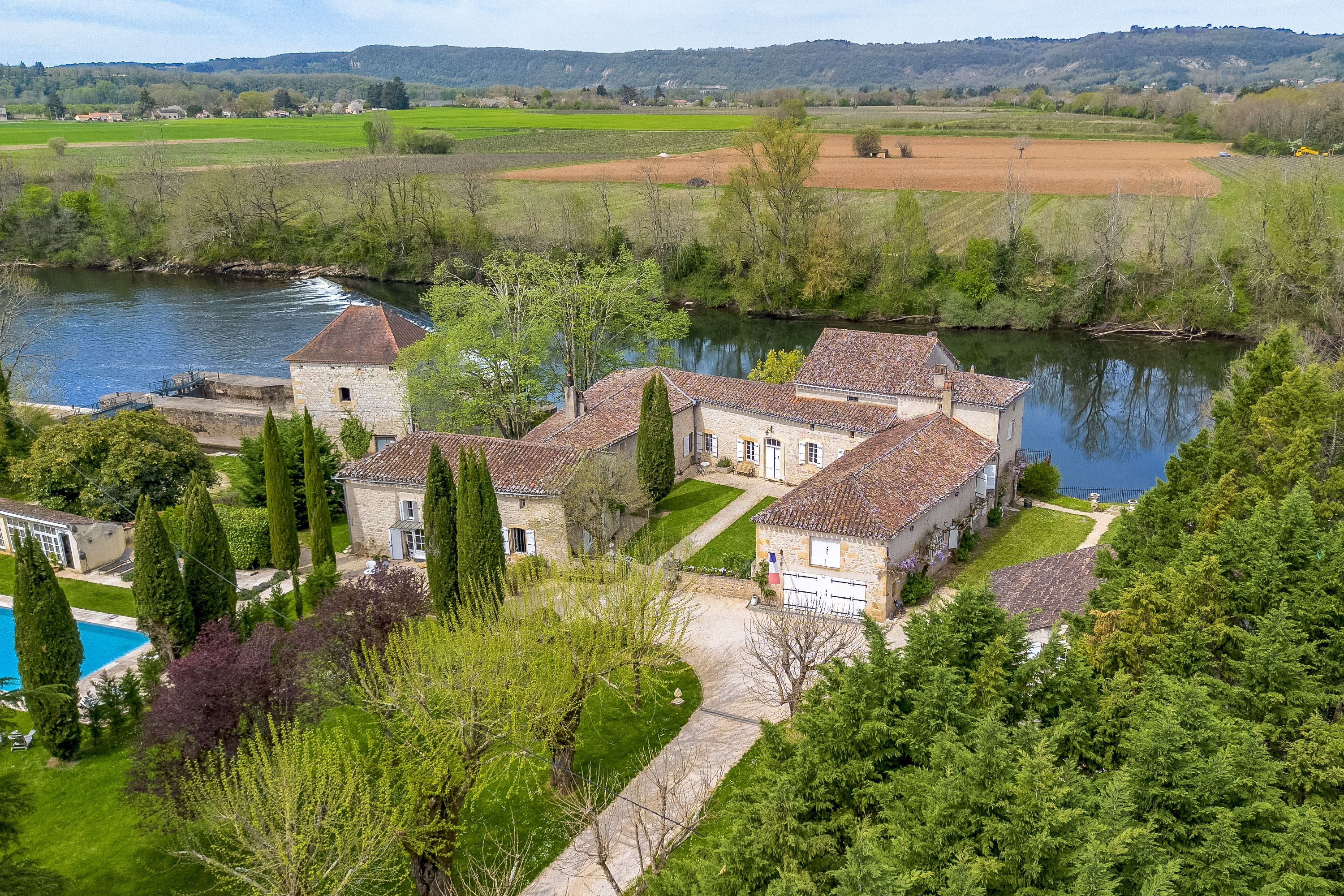 Propriété en France à vendre à Vire-sur-Lot, Lot - €1 300 000 - photo 