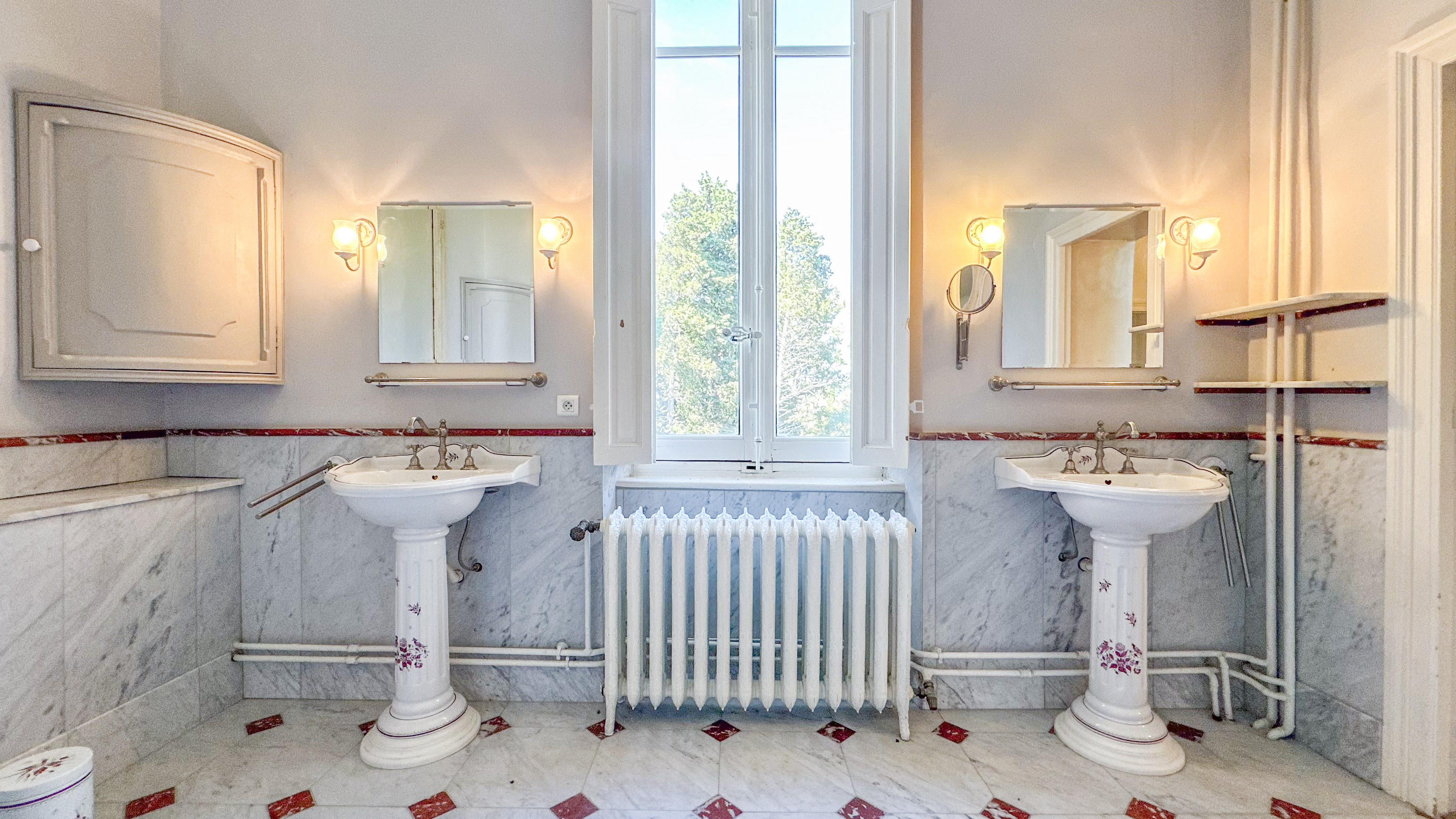 Propriété en France à vendre à Montréal, Aude - &#8364;4 000 000 - photo 