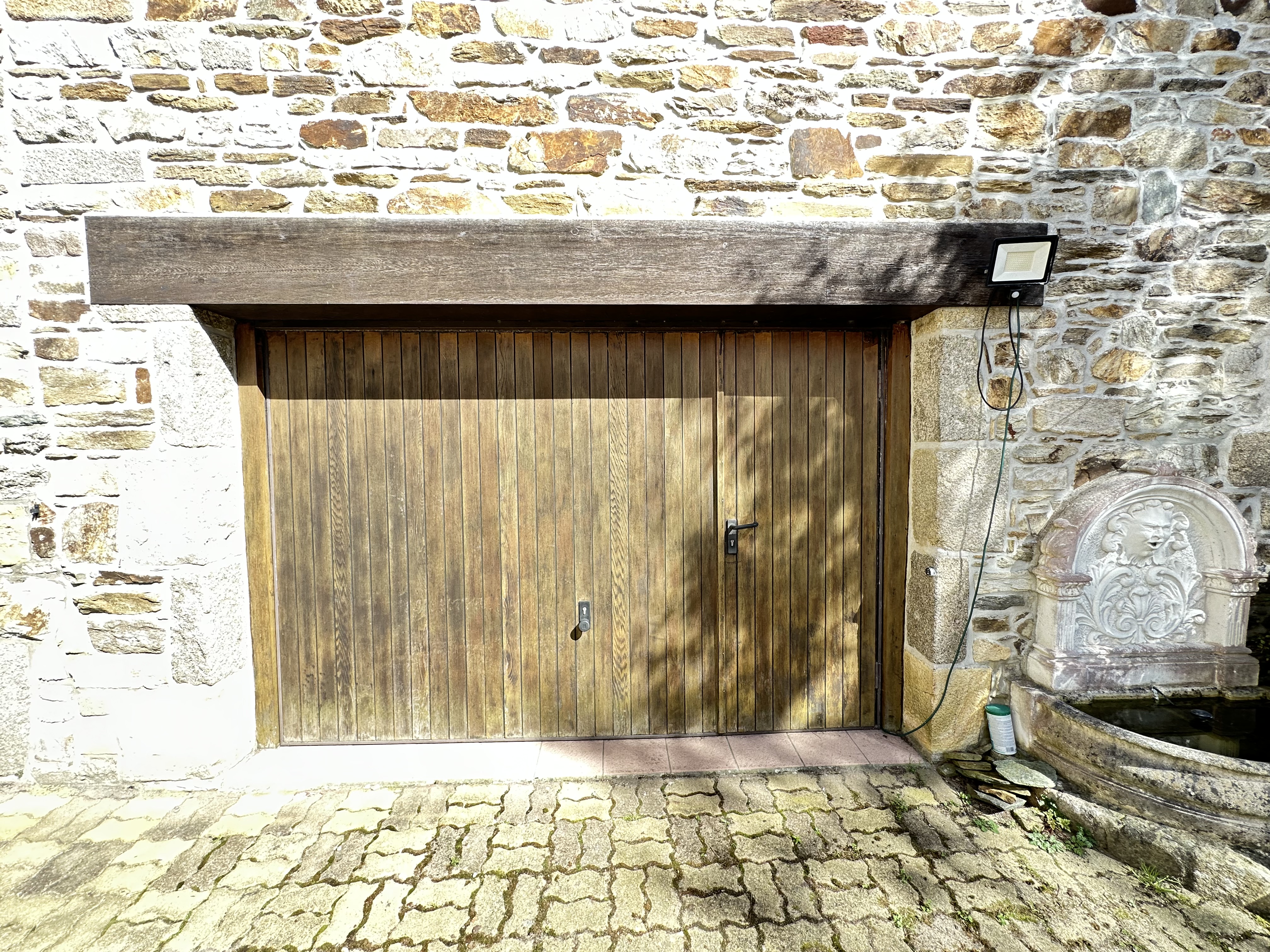 French property for sale in Lannion, Côtes-d'Armor - €1,257,600 - photo 