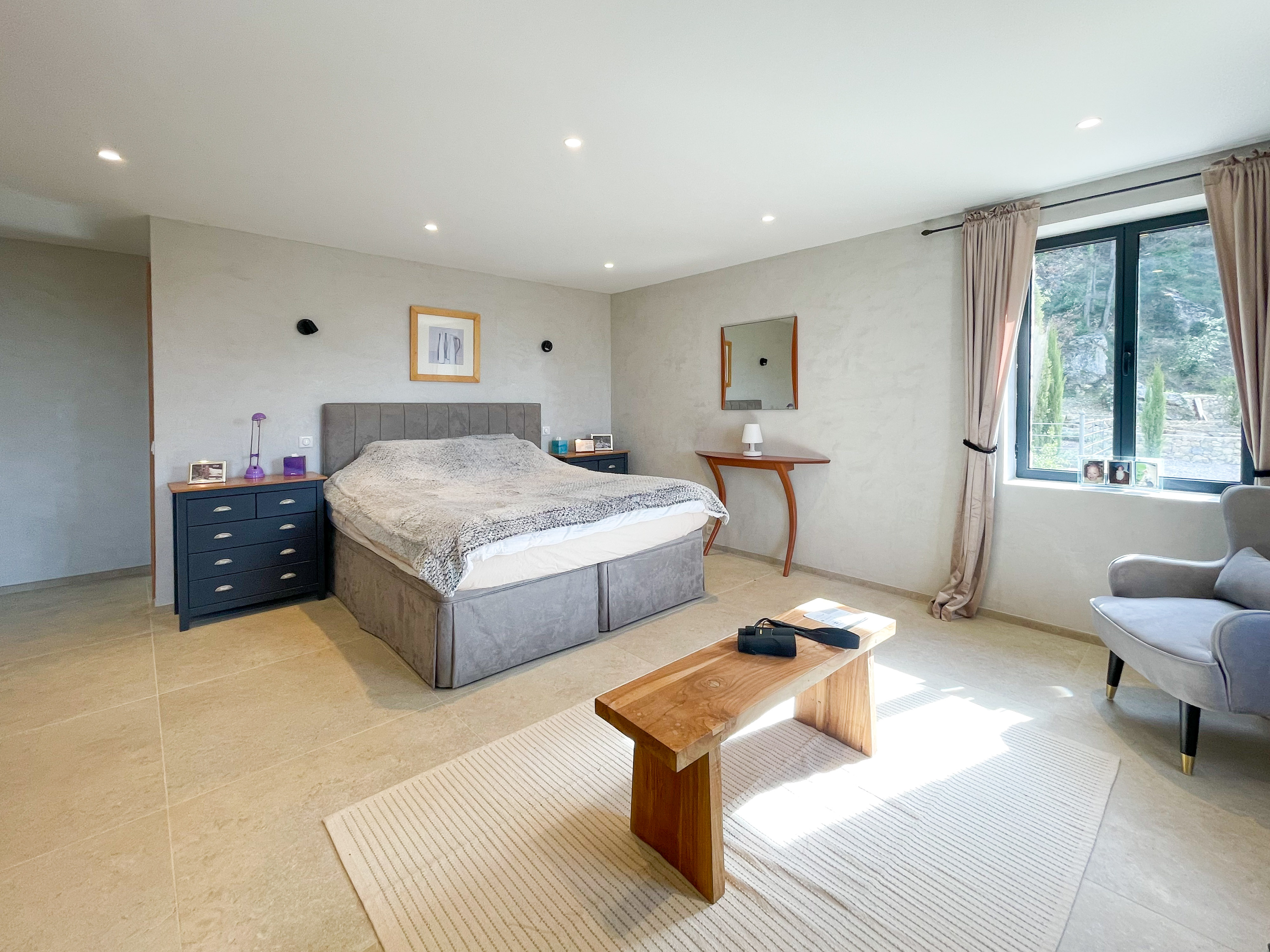 French property for sale in Tourrettes, Var - €2,150,000 - photo 