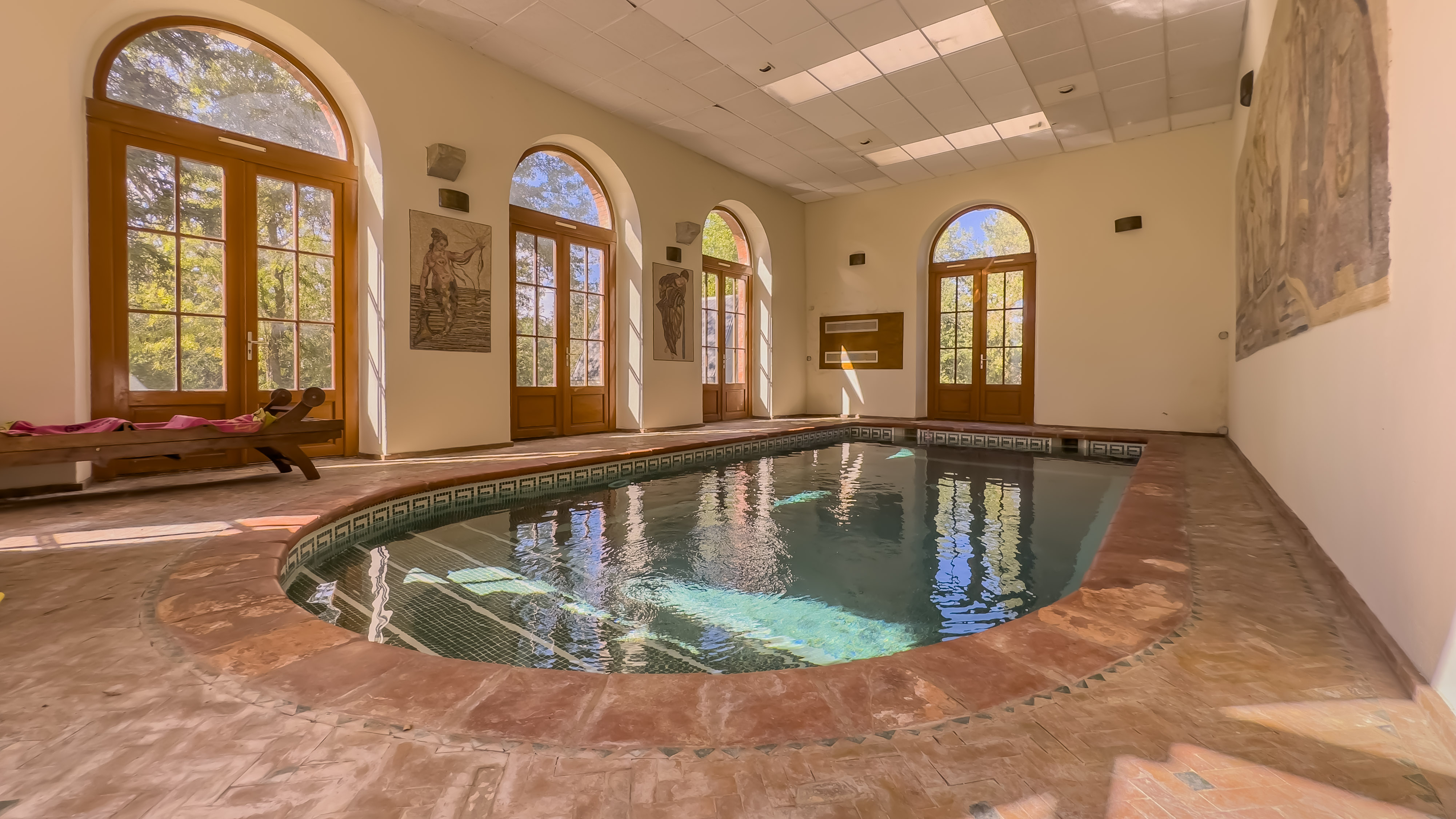 Propriété en France à vendre à Montréal, Aude - &#8364;4 000 000 - photo 