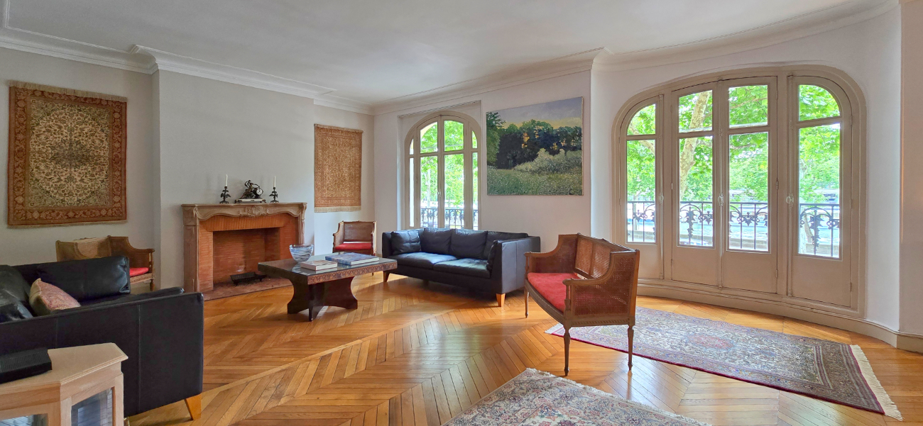 French property for sale in Paris, Paris - €2,394,000 - photo 