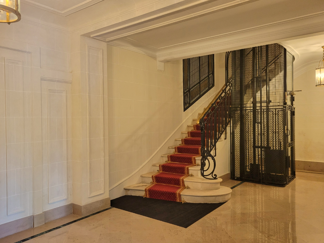 French property for sale in Paris, Paris - €2,394,000 - photo 