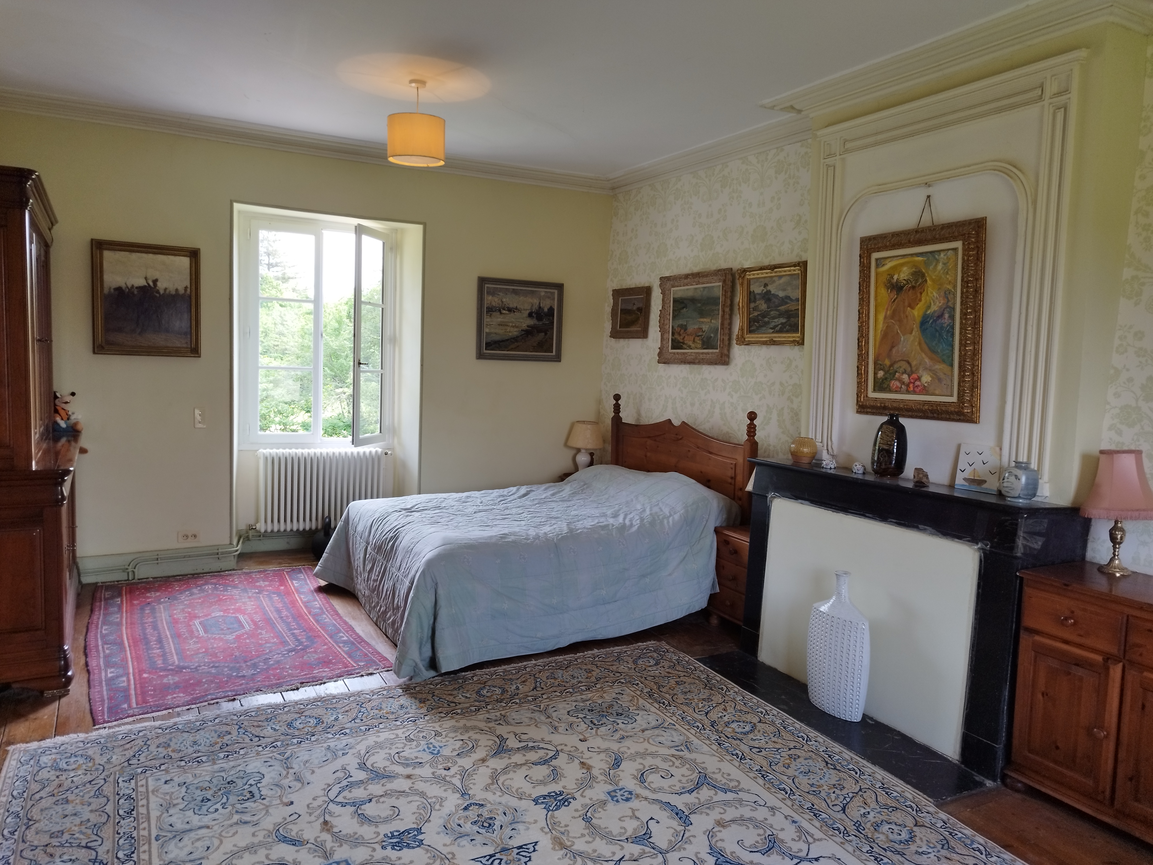 Propriété en France à vendre à Civray, Vienne - €595 000 - photo 