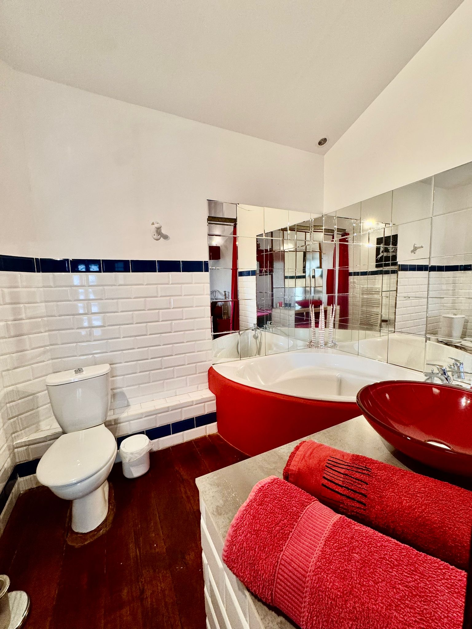 French property for sale in Arles, Bouches-du-Rhône - €1,390,000 - photo 