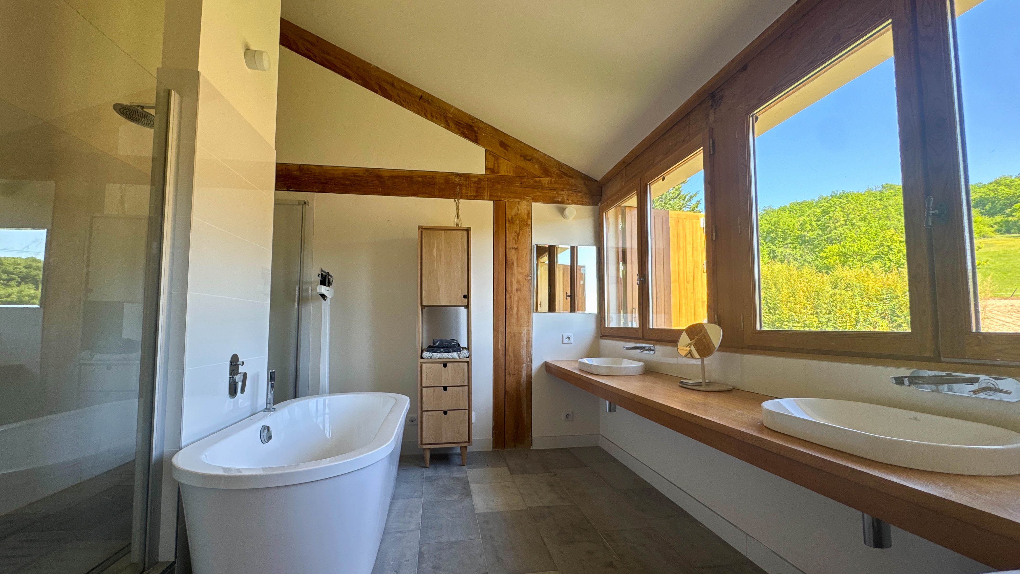 Propriété en France à vendre à Montcuq-en-Quercy-Blanc, Lot - €545 000 - photo 