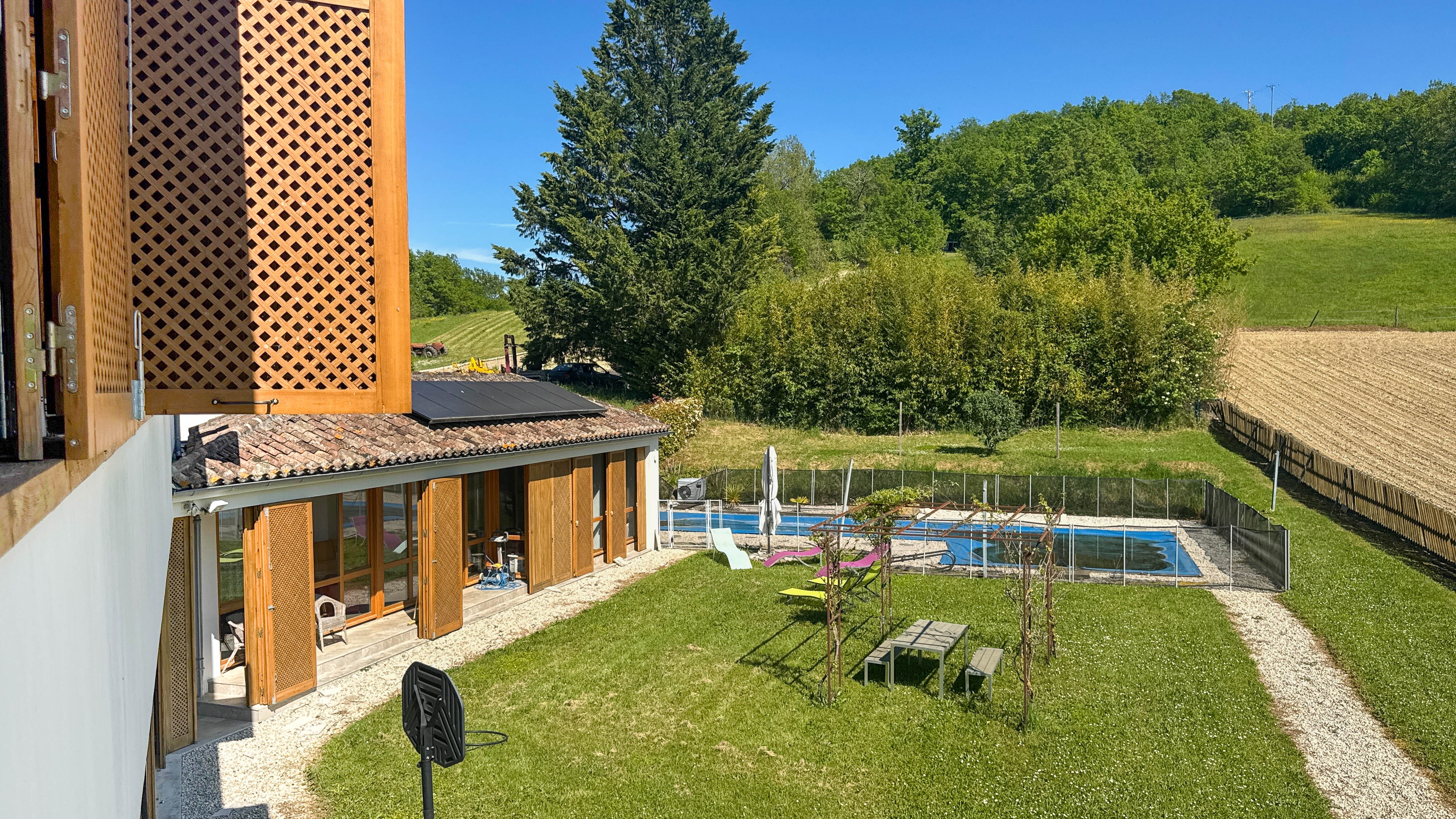 Propriété en France à vendre à Montcuq-en-Quercy-Blanc, Lot - €545 000 - photo 
