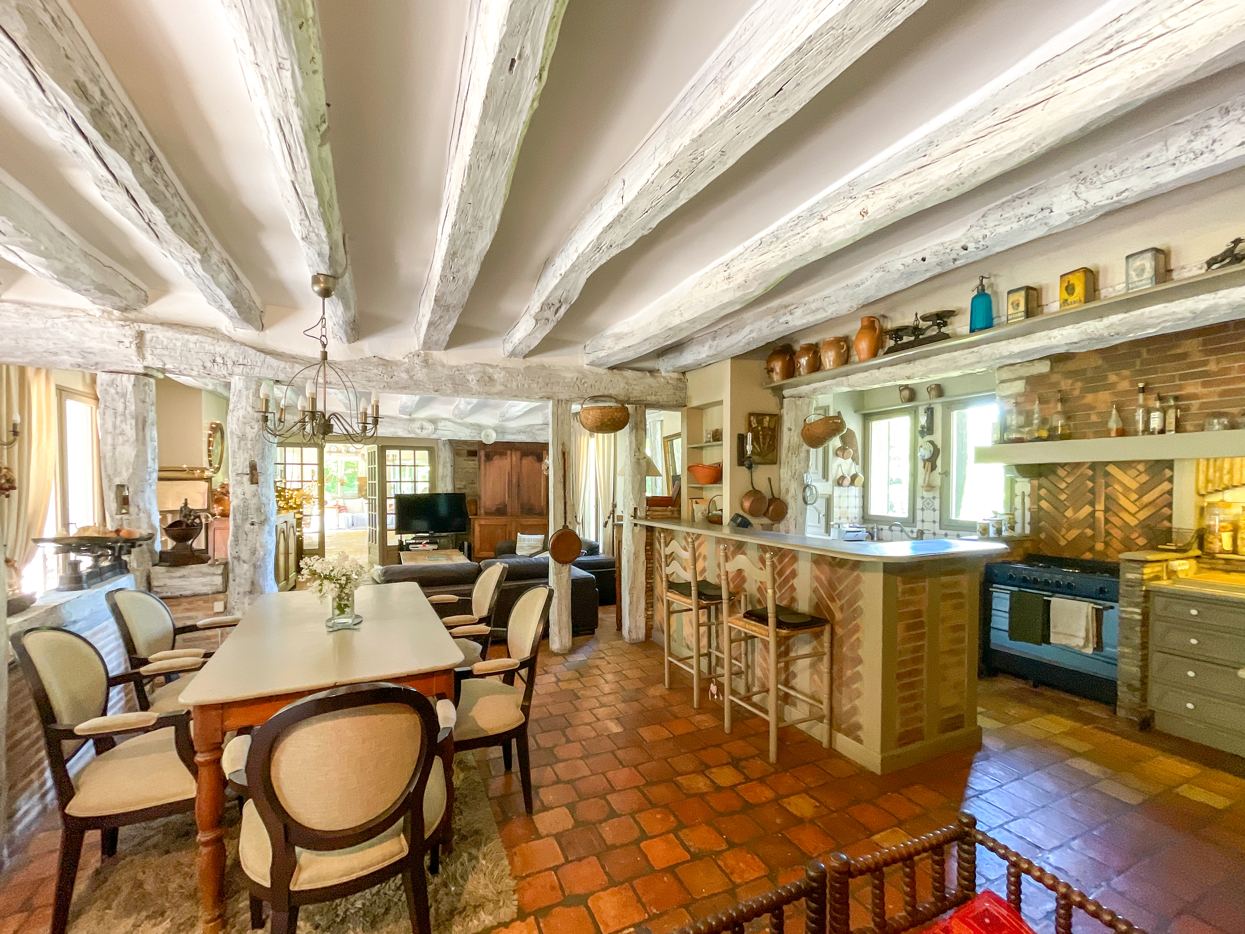 Propriété en France à vendre à Chauvry, Val-d'Oise - &#8364;1 250 000 - photo 