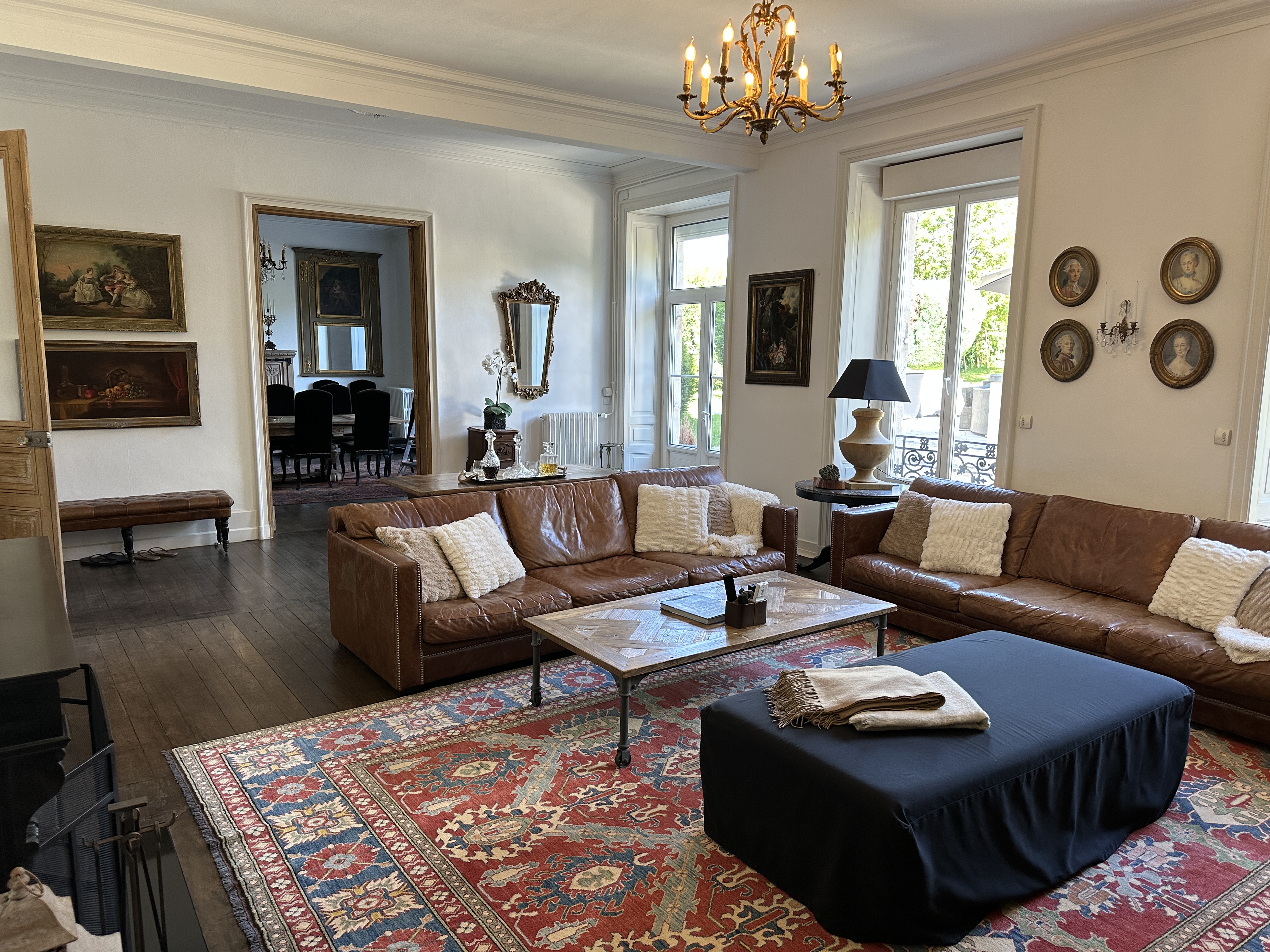 Propriété en France à vendre à Châlus, Haute-Vienne - &#8364;975 000 - photo 